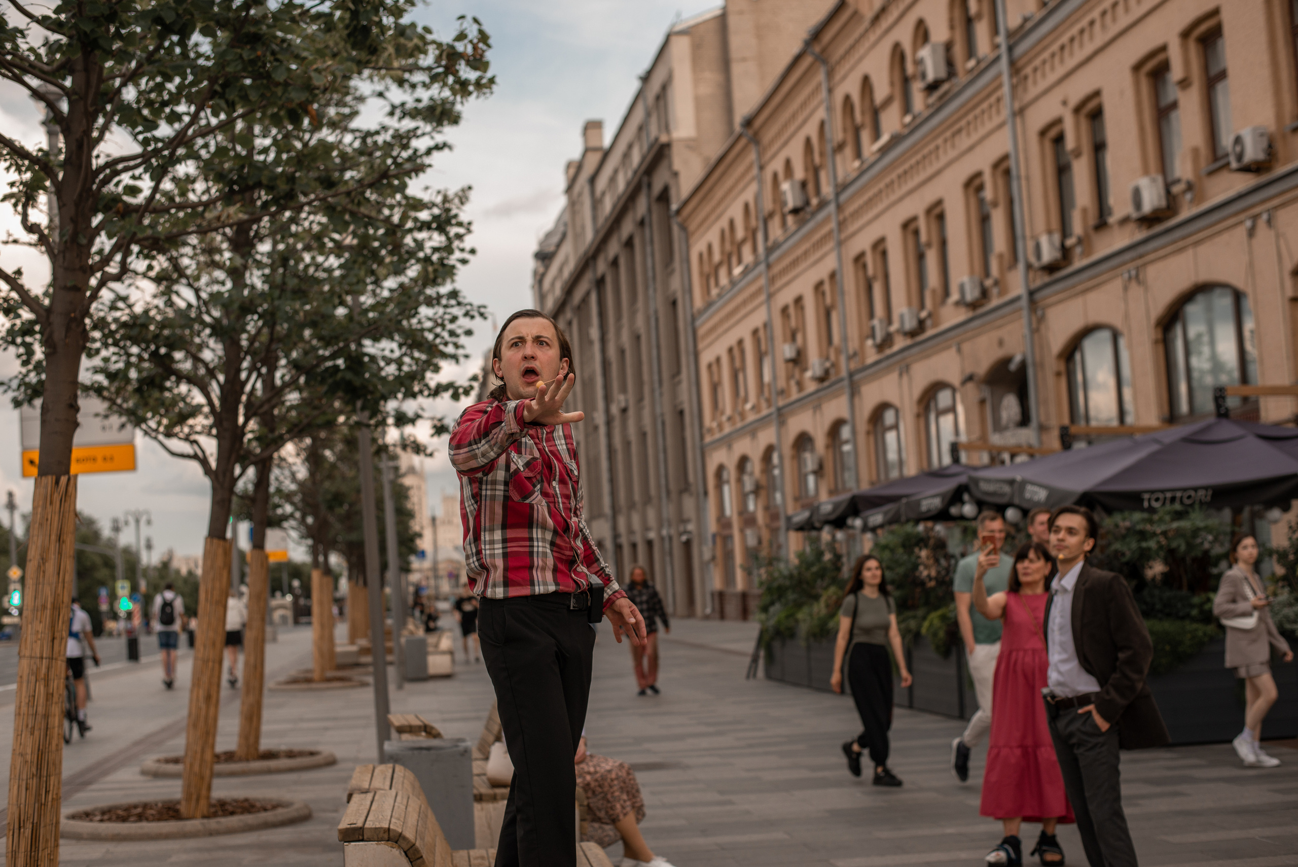 Спектакльпешком «Настроение Оттепель». Фотограф • Фототерапевт г. Москва
