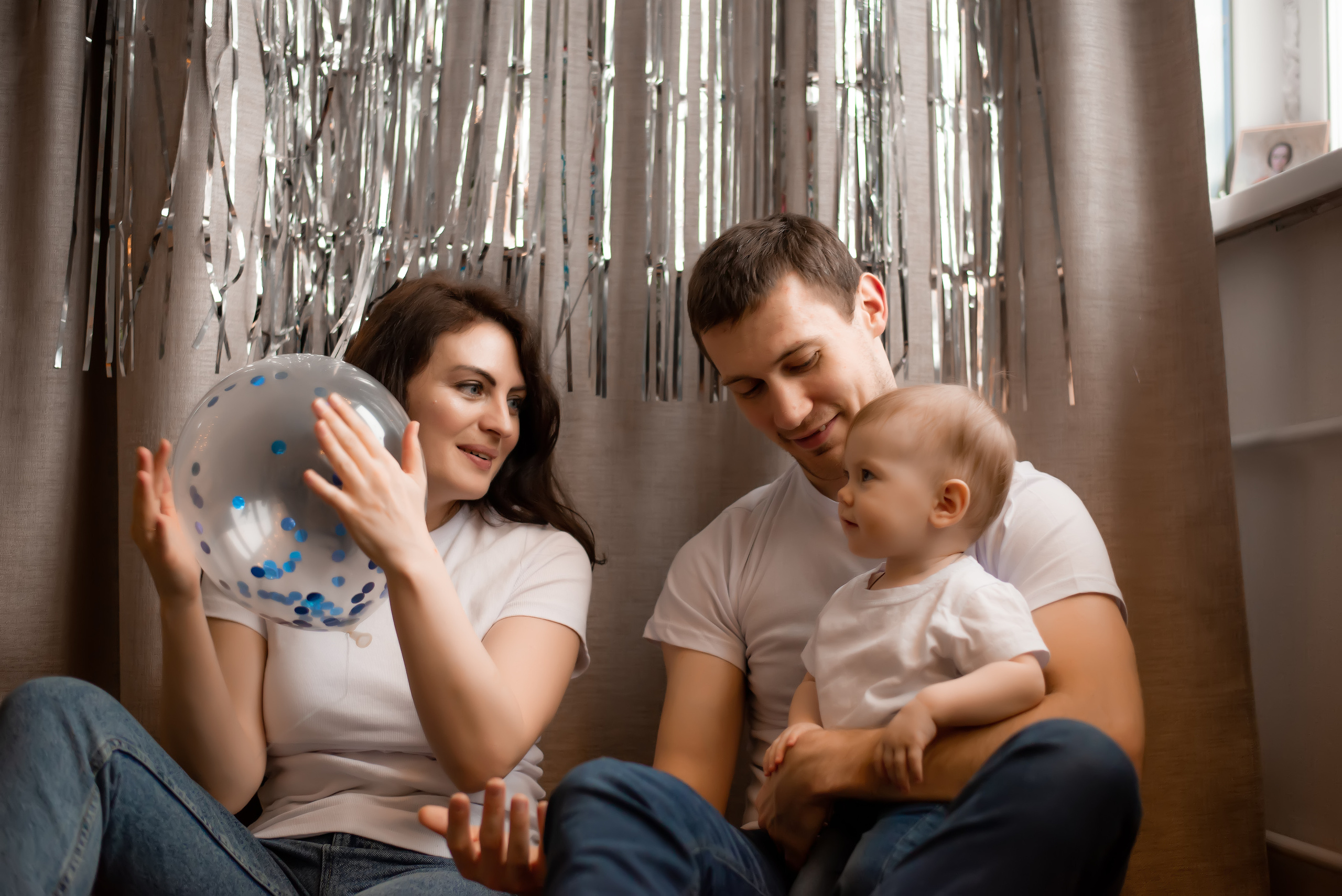 Домашняя семейная съемка на годовасие дочки. Фотограф • Фототерапевт г. Москва