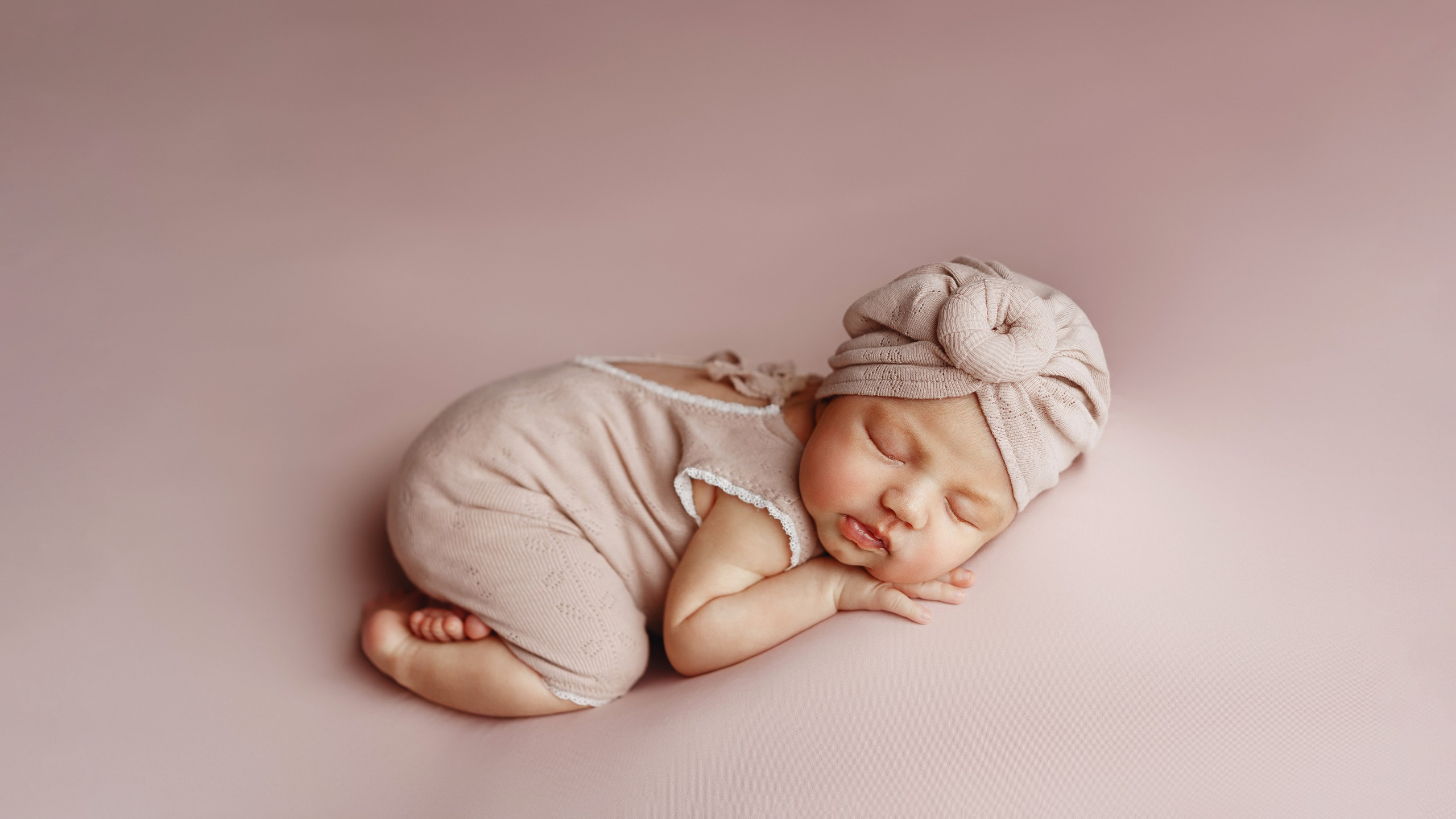 Фотограф новорожденных в Ялте