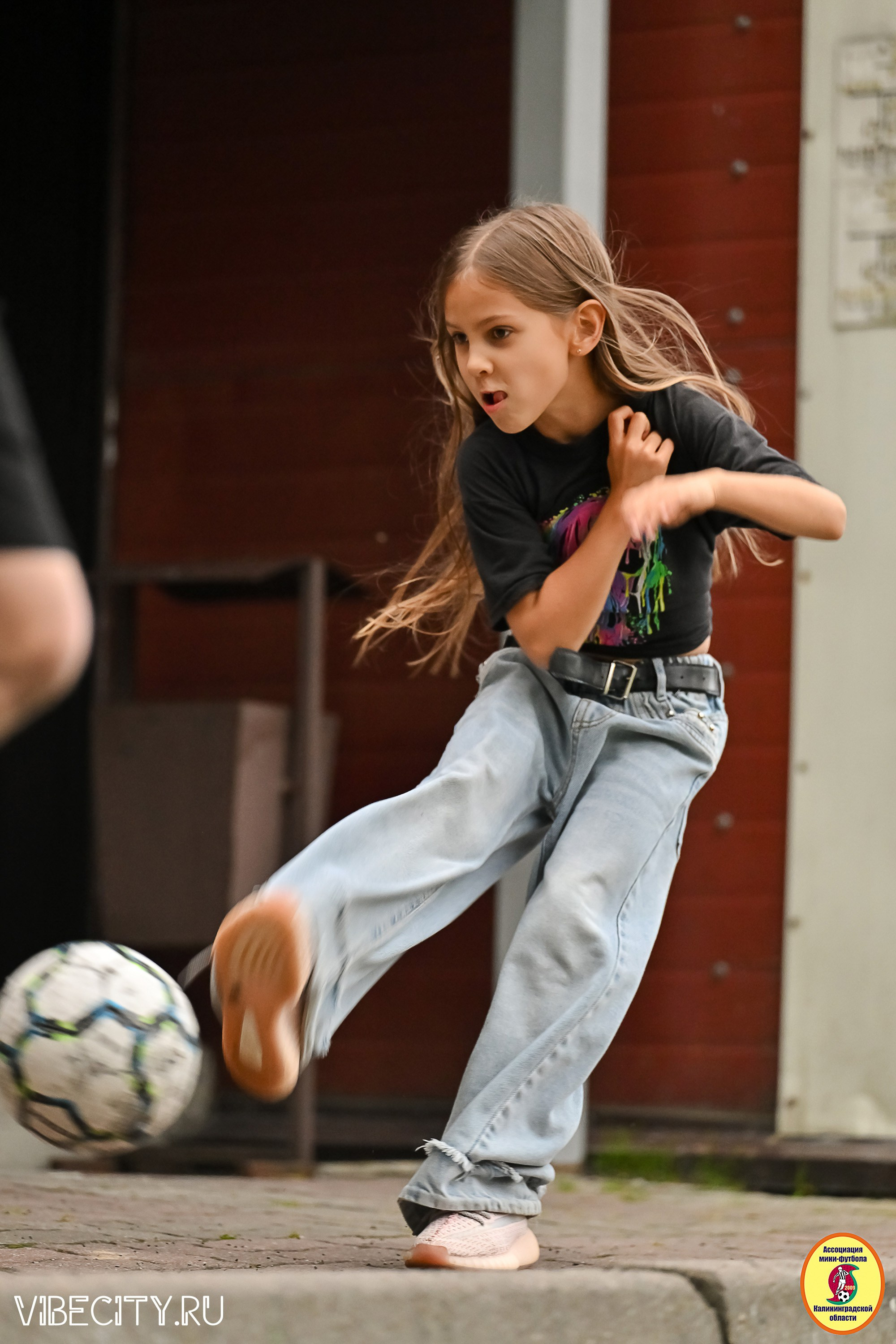 ИГРЫ МИНИ-ФУТБОЛЬНОЙ И КОРПОРАТИВНОЙ ЛИГИ. VIBECITY.RU Вайб Сити Ру Фоторепортажи Фотоотчеты Калининград