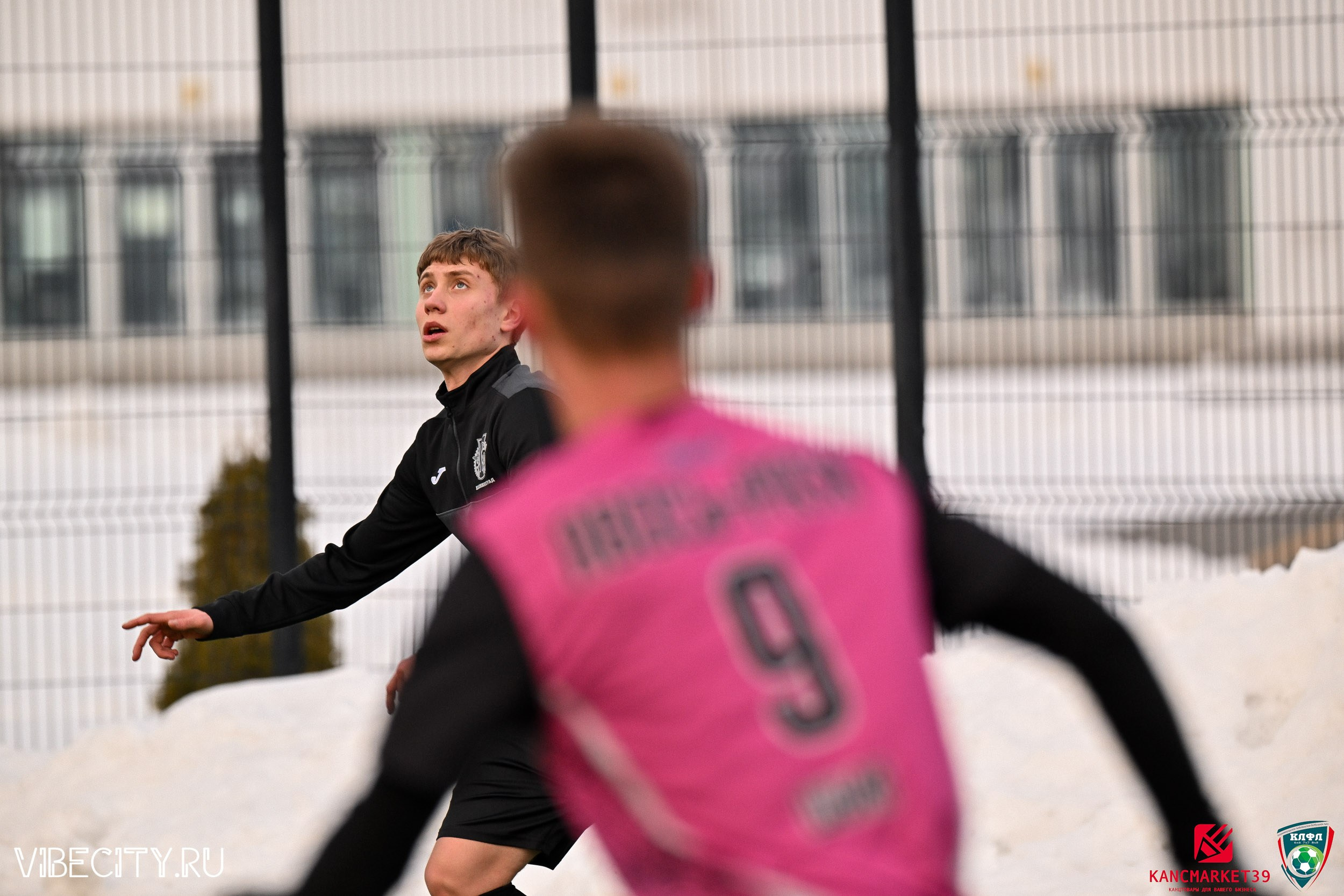 Калининградская Любительская Футбольная Лига, Премьер лига 14 тур, Торпедо-Авось рати. VIBECITY.RU Вайб Сити Ру Фоторепортажи Фотоотчеты Калининград
