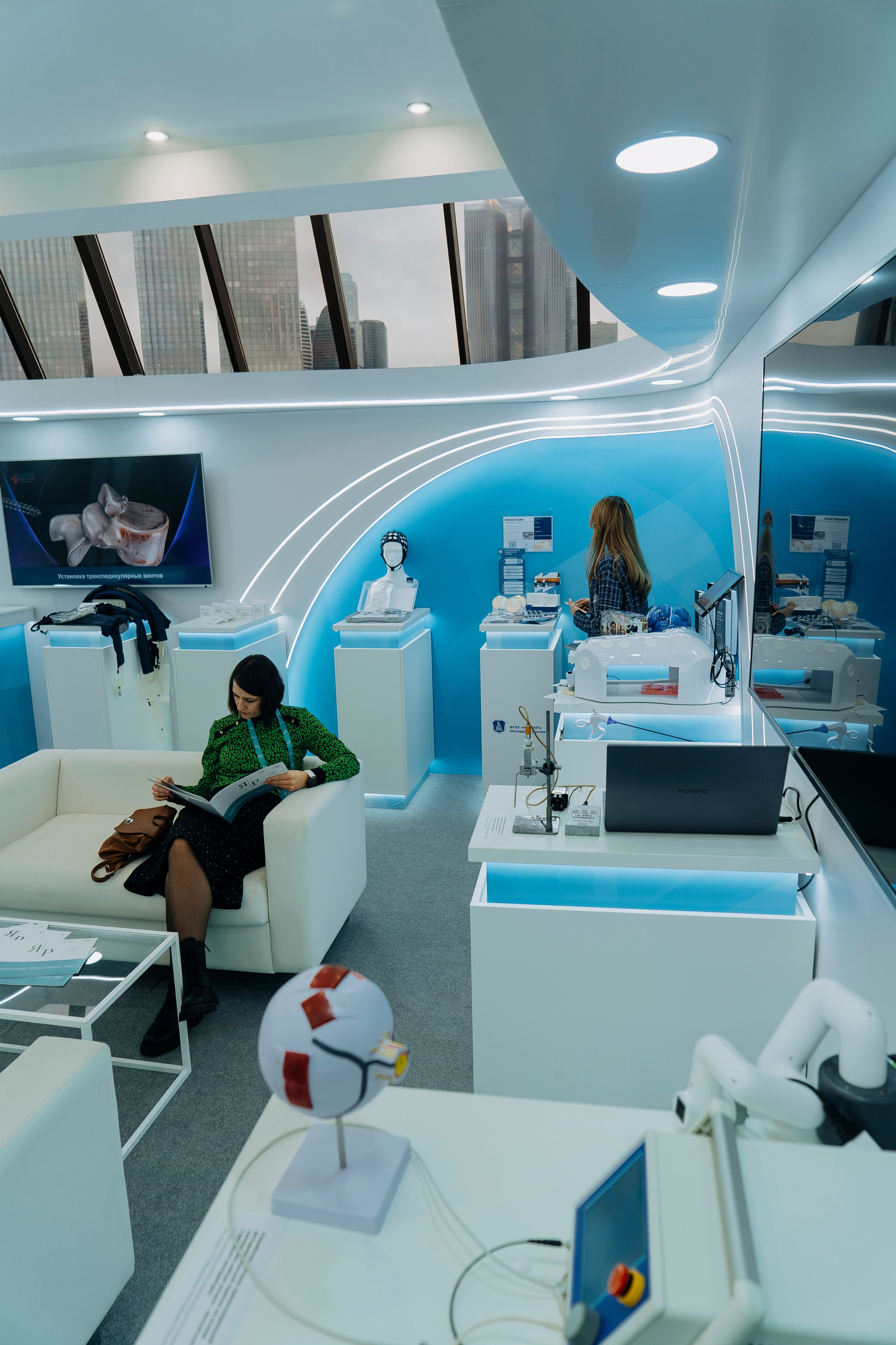 Фотограф на мероприятии «Ярмарка разработок» (Москва). Профессиональный репортажный фотограф в Москве Владимир Глаголев