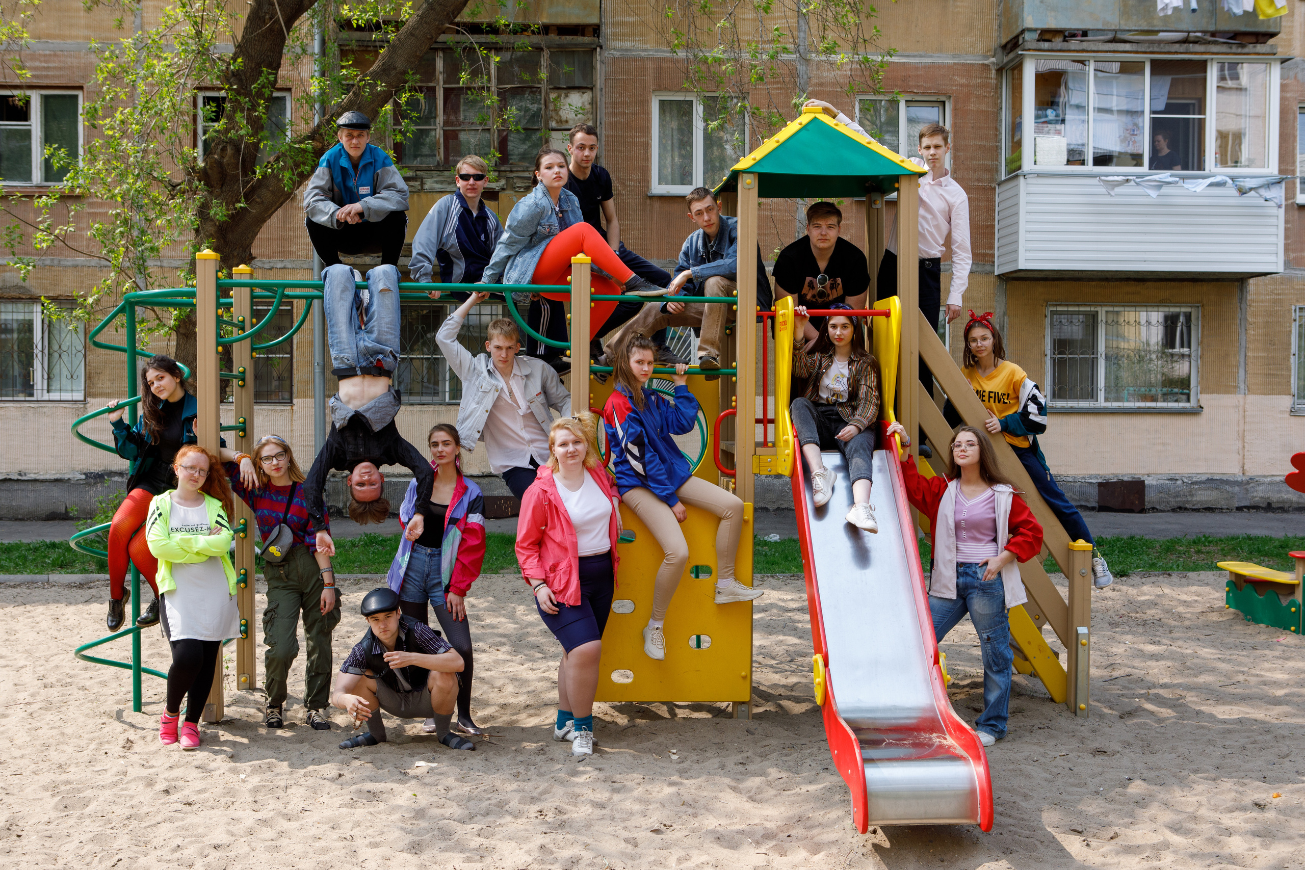 Фотосессия в стиле 90-х для выпускников. Фотомастерская Воробьевых