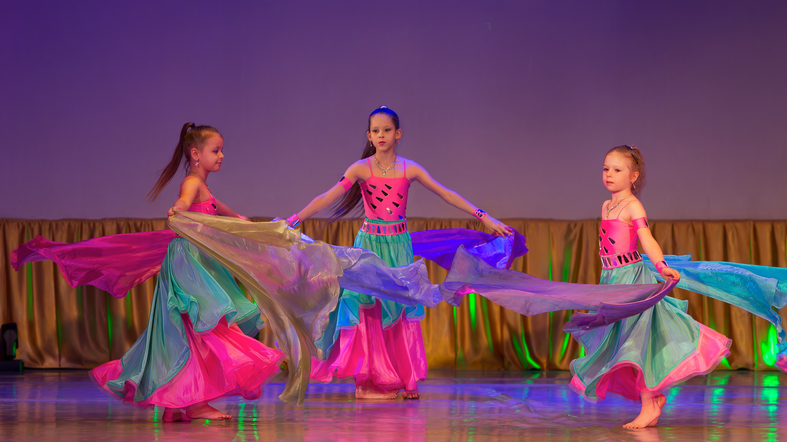 Студия «Lamis» отчетный концерт 2024. Выпускные альбомы и школьный фотограф в Подольске, Троицке, Щербинке, Москве и Московской области