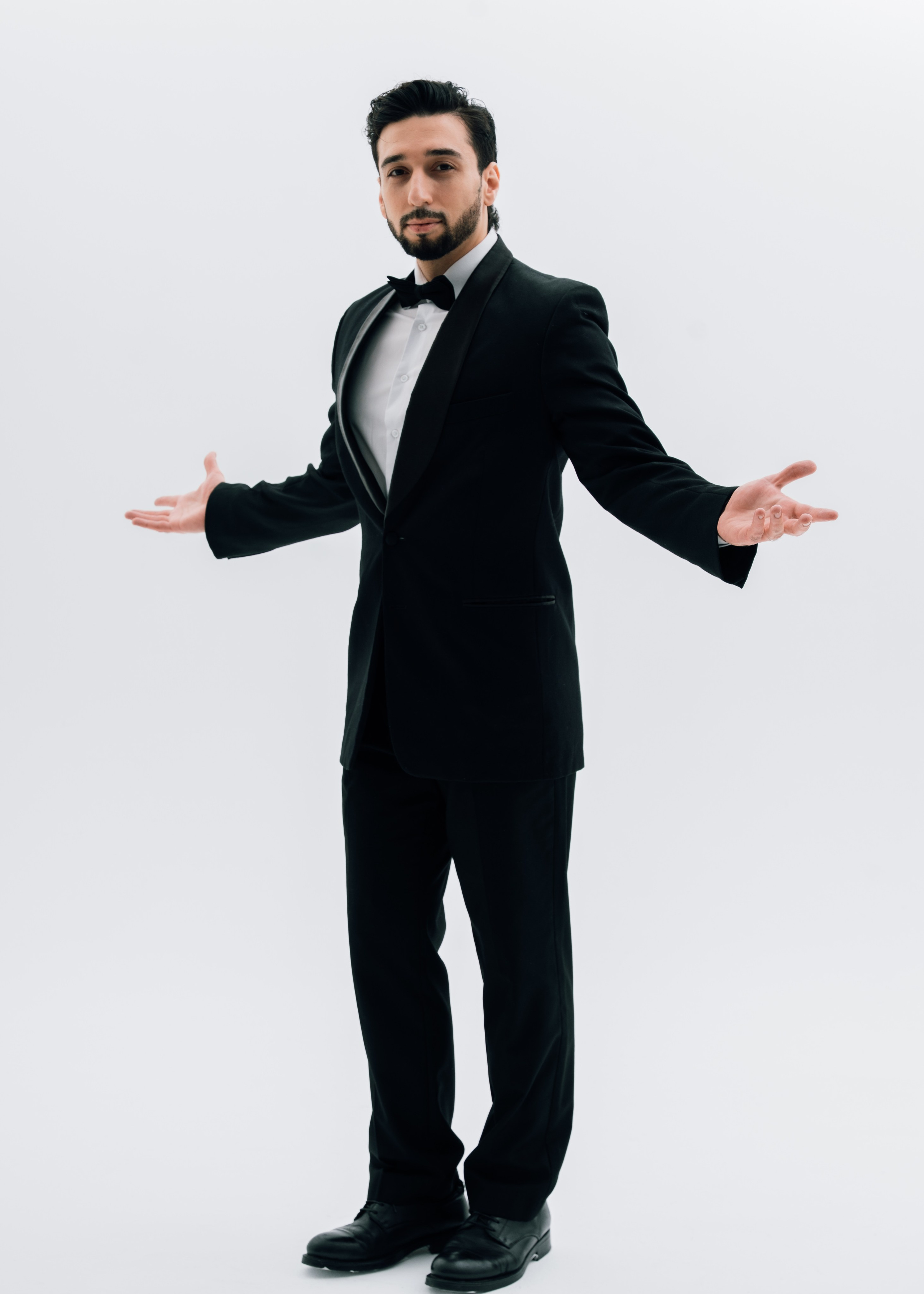 Ведущие мероприятия 1+1