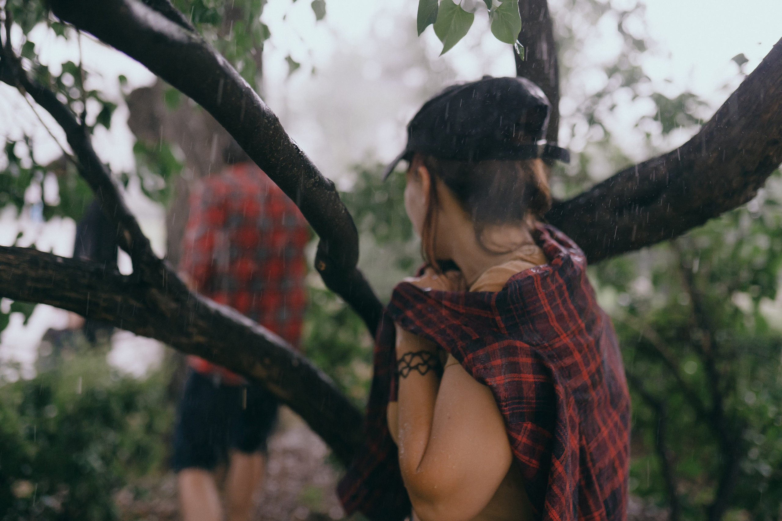 И под дождем. Андрейко Надежда