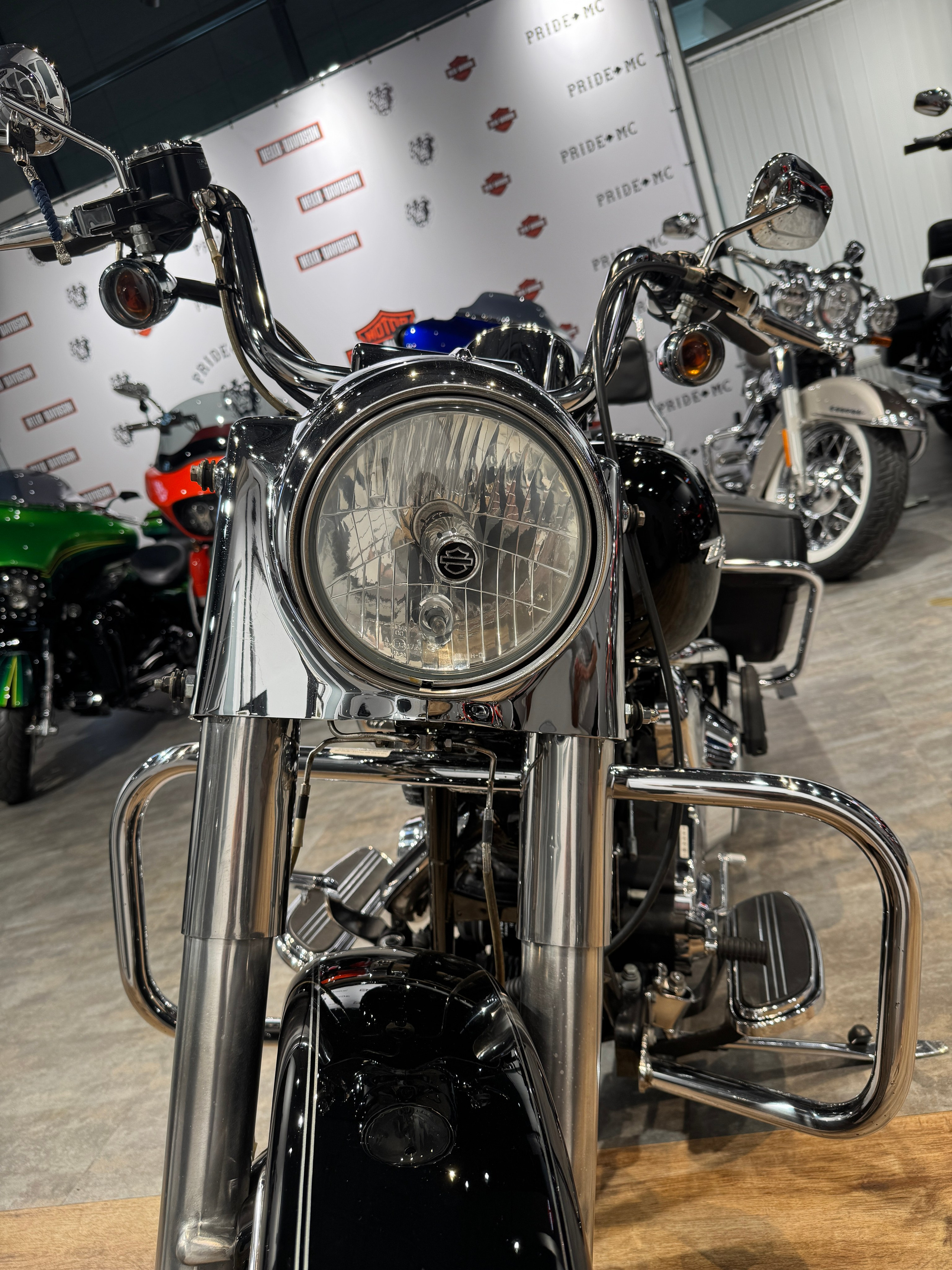 Мотоциклы Harley-Davidson Road King S&S (Screaming Eagle) (Touring) — купить мотоцикл. Hello Davidson, Москва. Только хорошие мотоциклы…