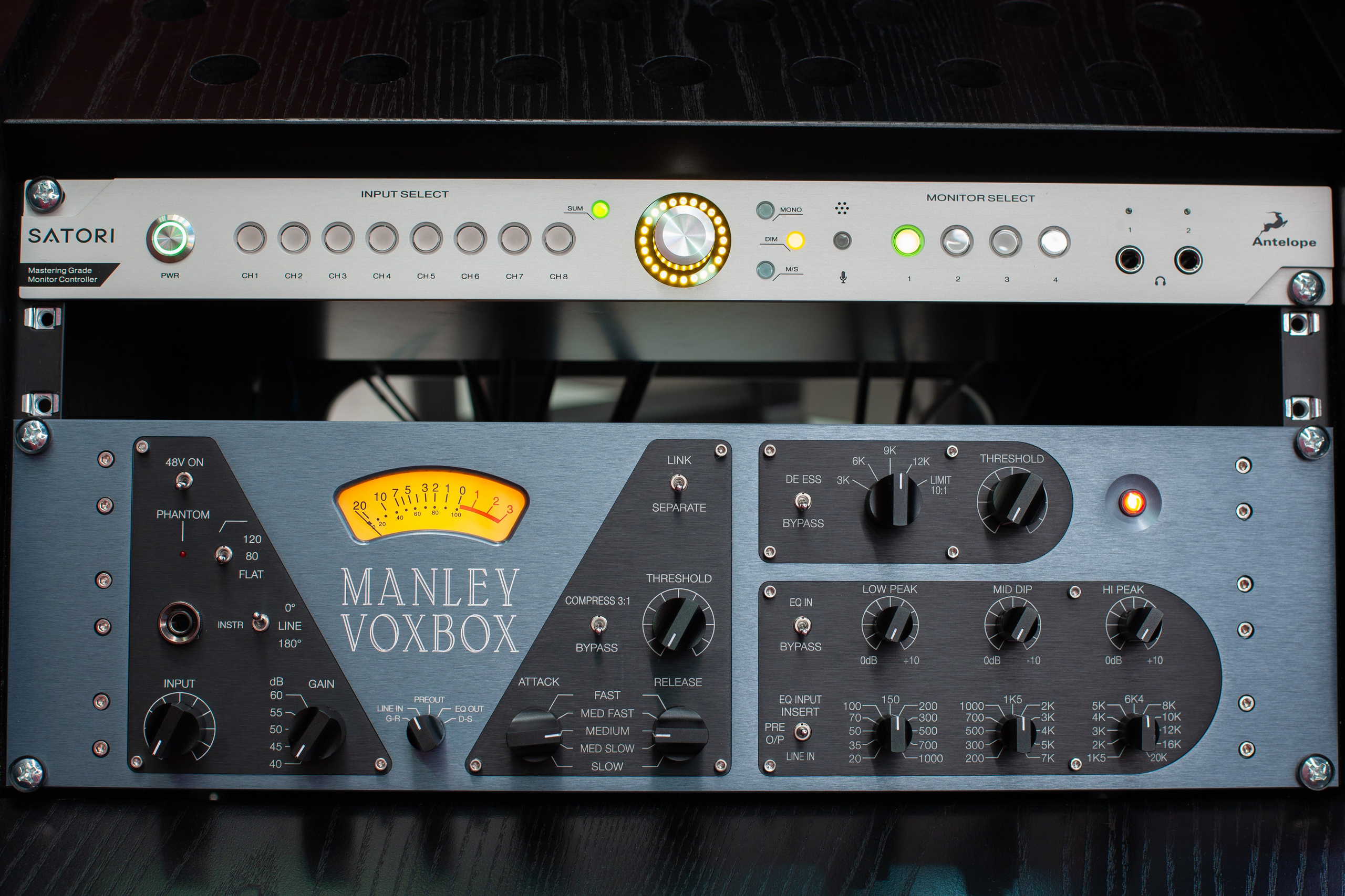 Фотосъёмка контента для Лаборатории — студии звукозаписи в Петербурге. Илья Михачёв Фотограф ПРО людей