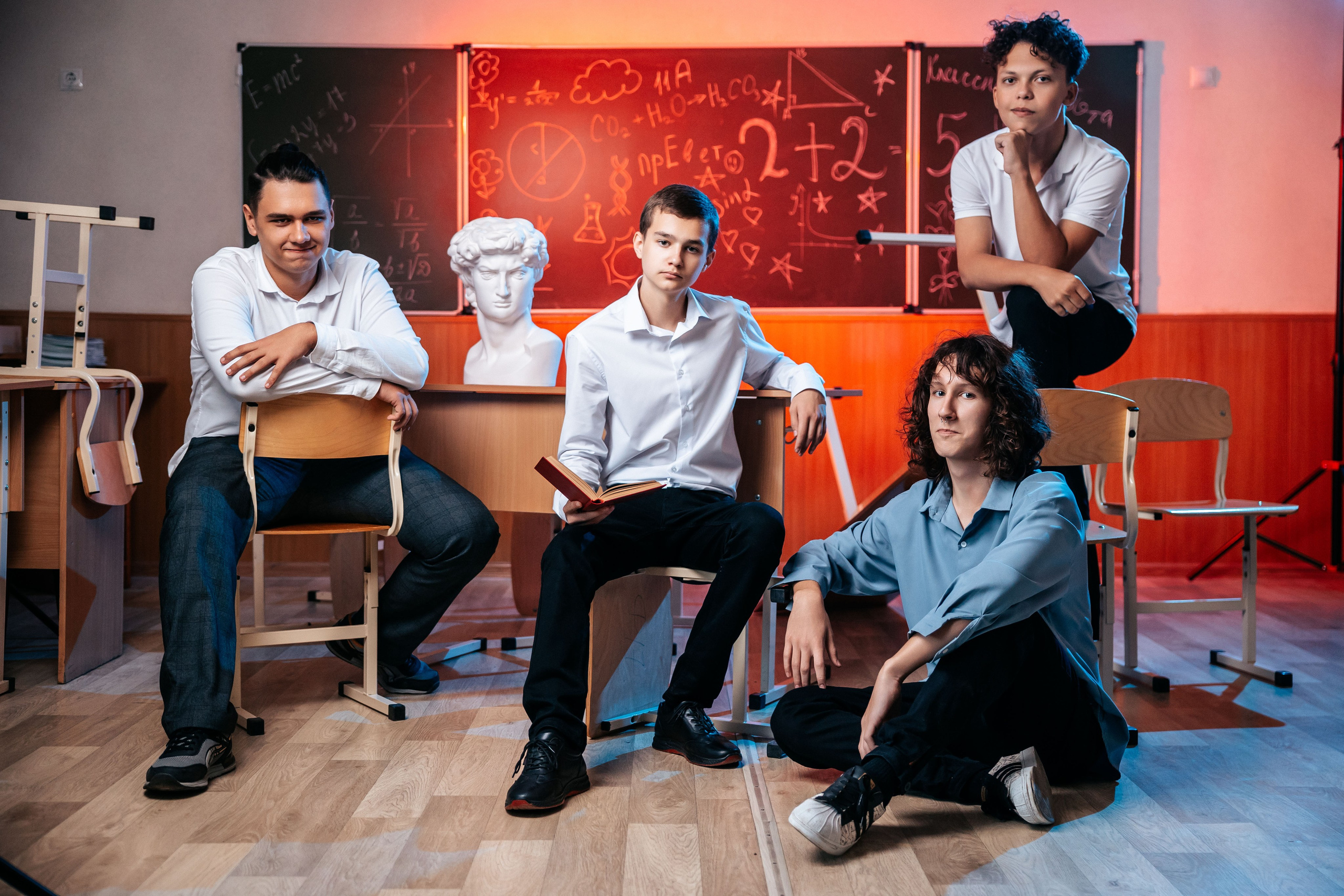 Выпускные альбомы для 11 класса, Выпускные альбомы для 11 класса, школы, выпускной альбом из начальной школы, выпускной альбом из детского сада Ставрополь, Ставропольский край фото-н, фото эн, фото, фотон, photo-n.ru, фотон