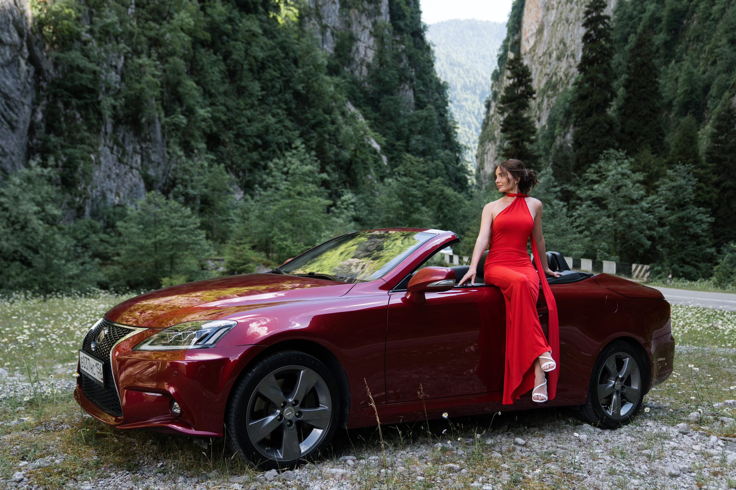 фототур на кабриолете Lexus в Сочи и Абхазии