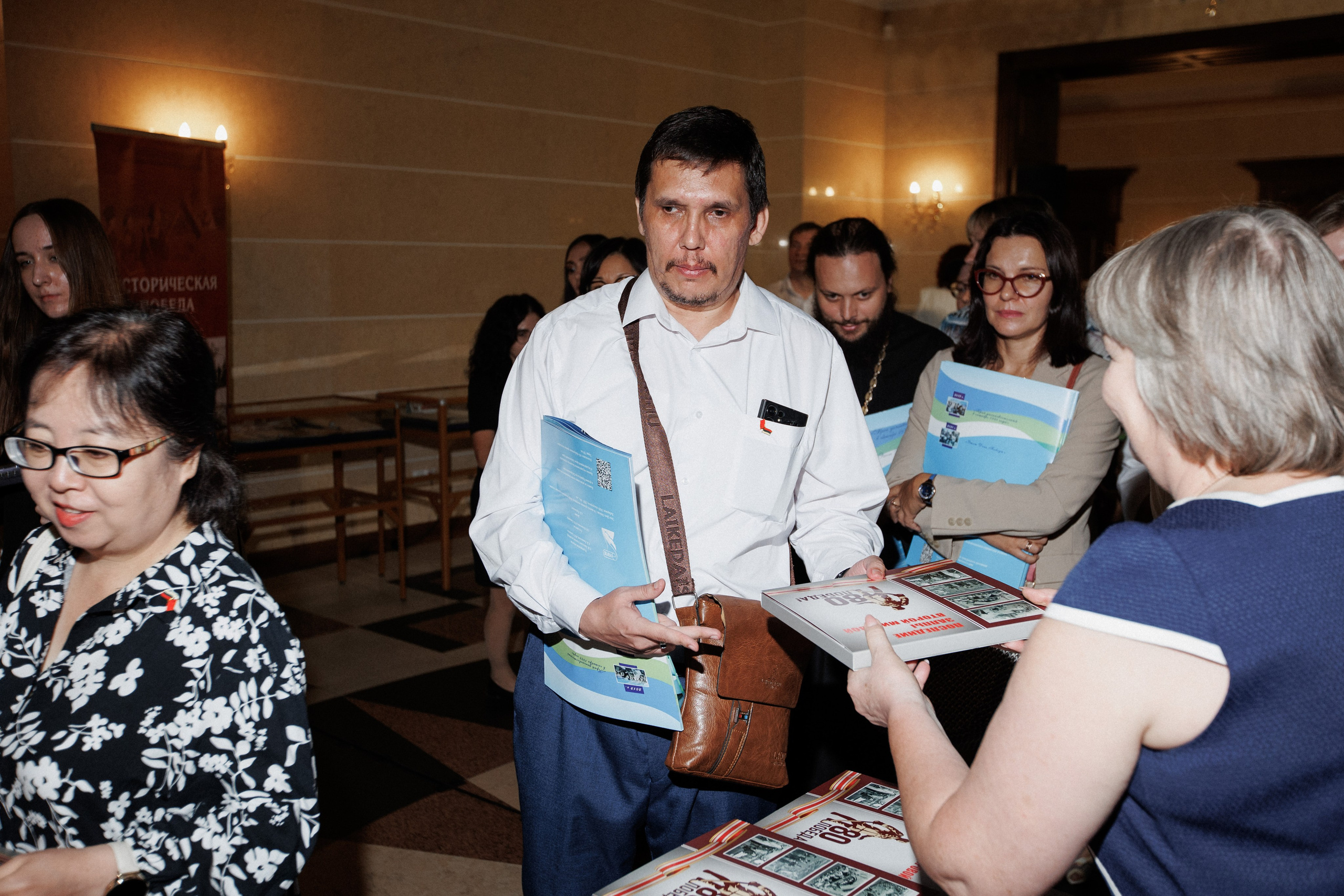 ПРЕЗЕНТАЦИЯ КНИГИ — 80 ЛЕТ ПОБЕДЫ. СВОИ. ФОТООТЧЕТЫ-СОБЫТИЯ-МЕСТА