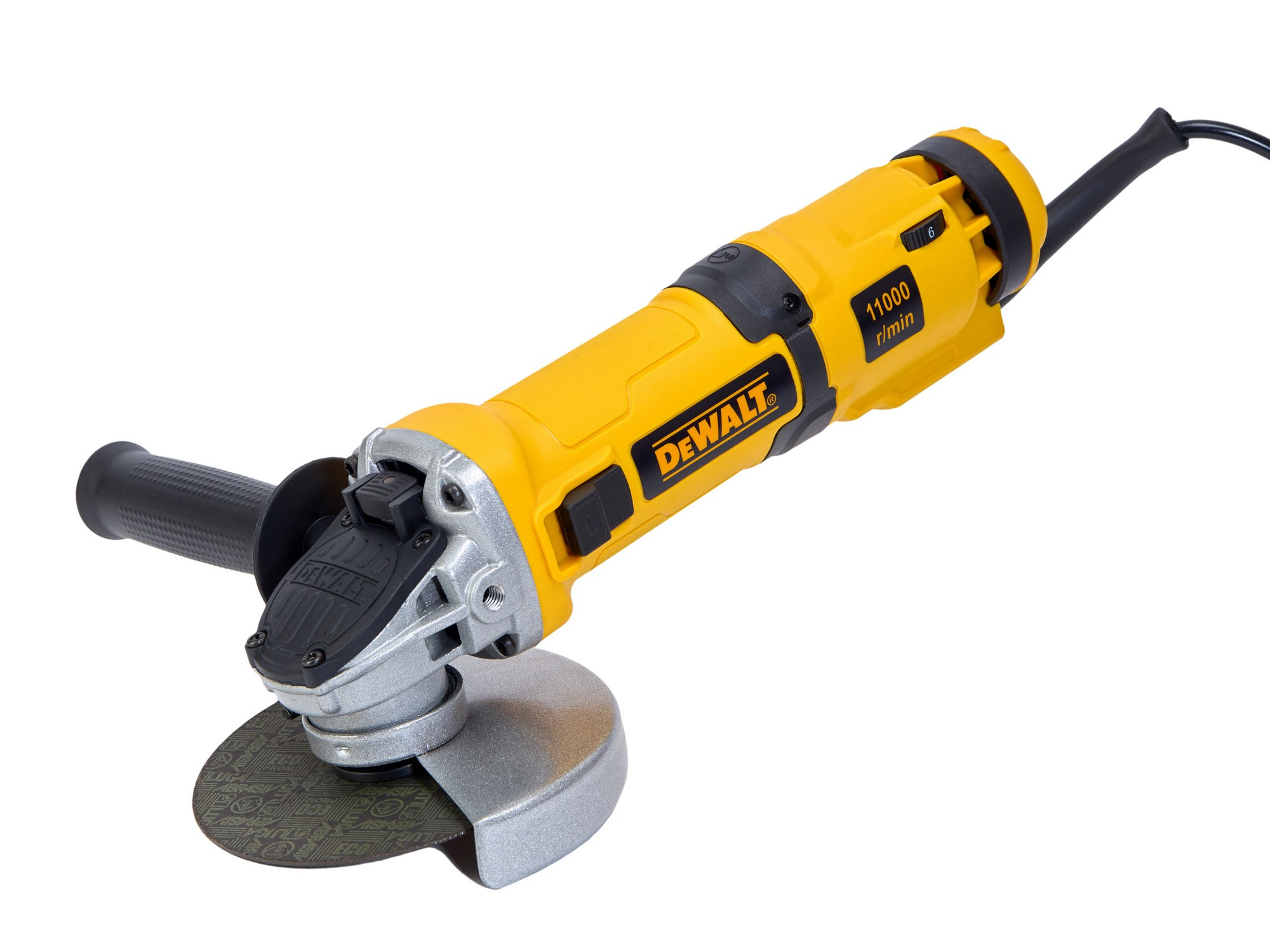 Фото угловой шлифовальной машины (болгарки) DeWalt для маркетплейсов. Вид сбоку на желтом фоне.