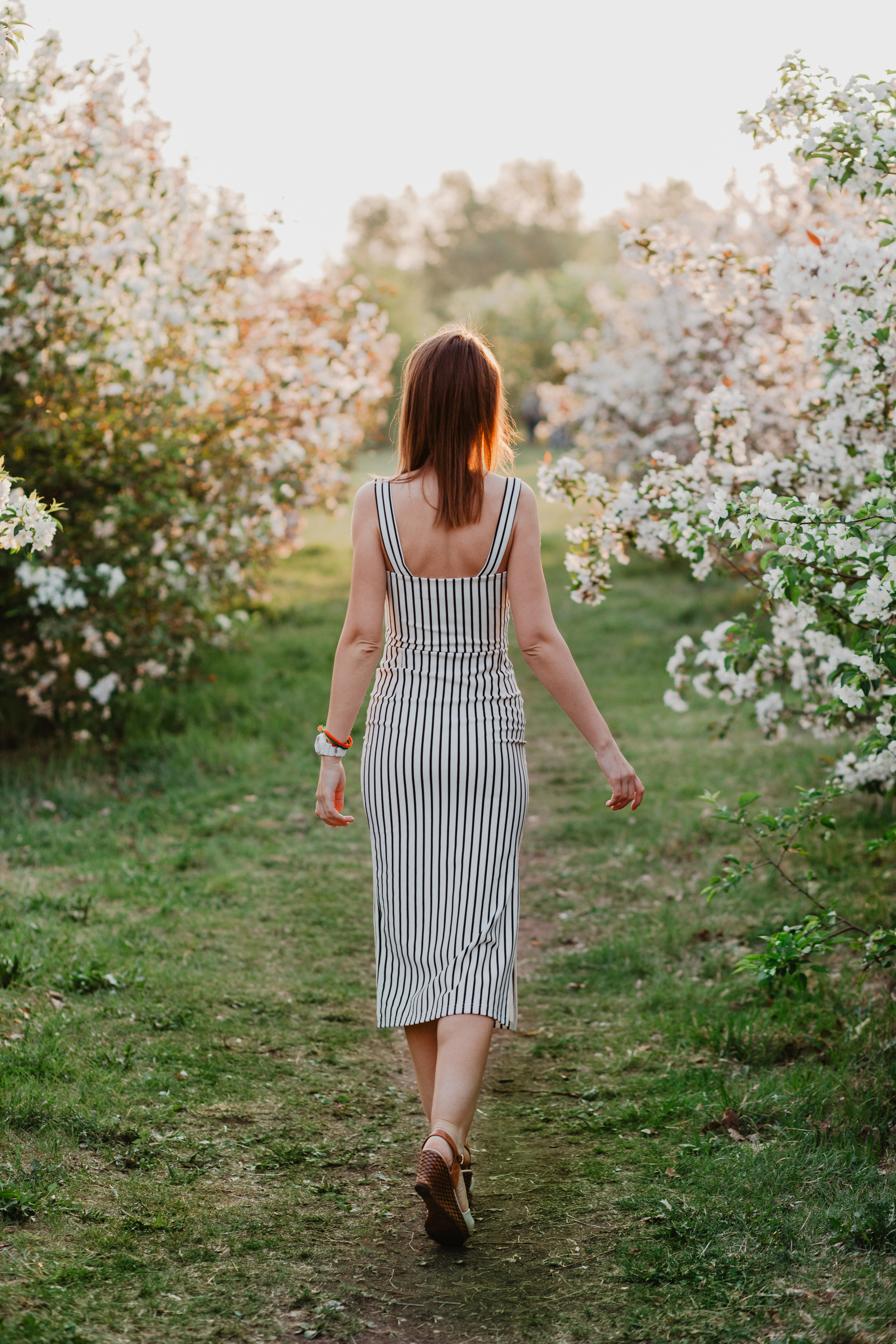 Яблоневое утро. Свадебный и семейный фотограф Тюмень Ева Рейман