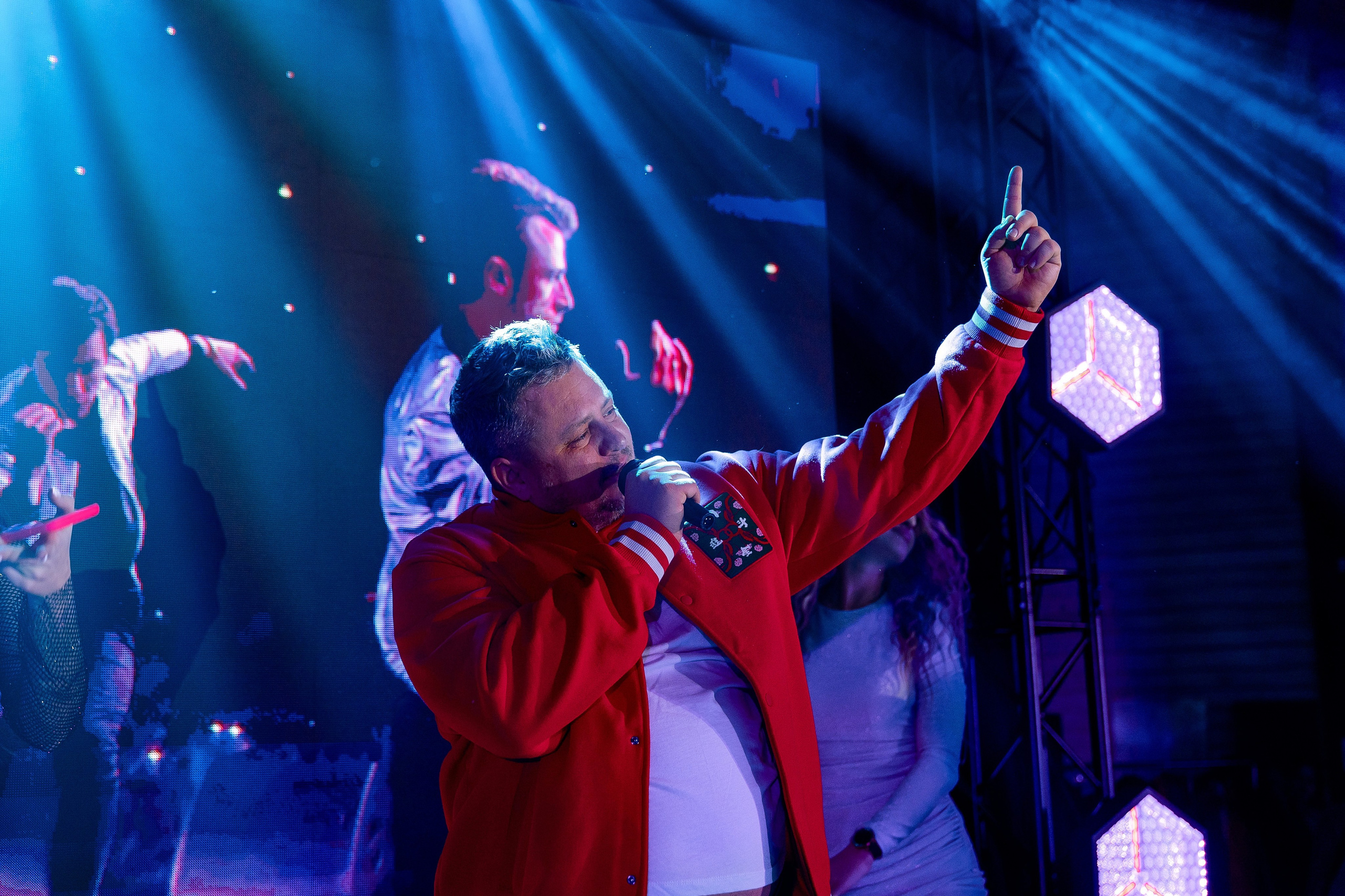 • корпоратив «АВЕНЮ». Фотограф, индивидуальные женские, мужские фотосессии в Ростове-на-Дону