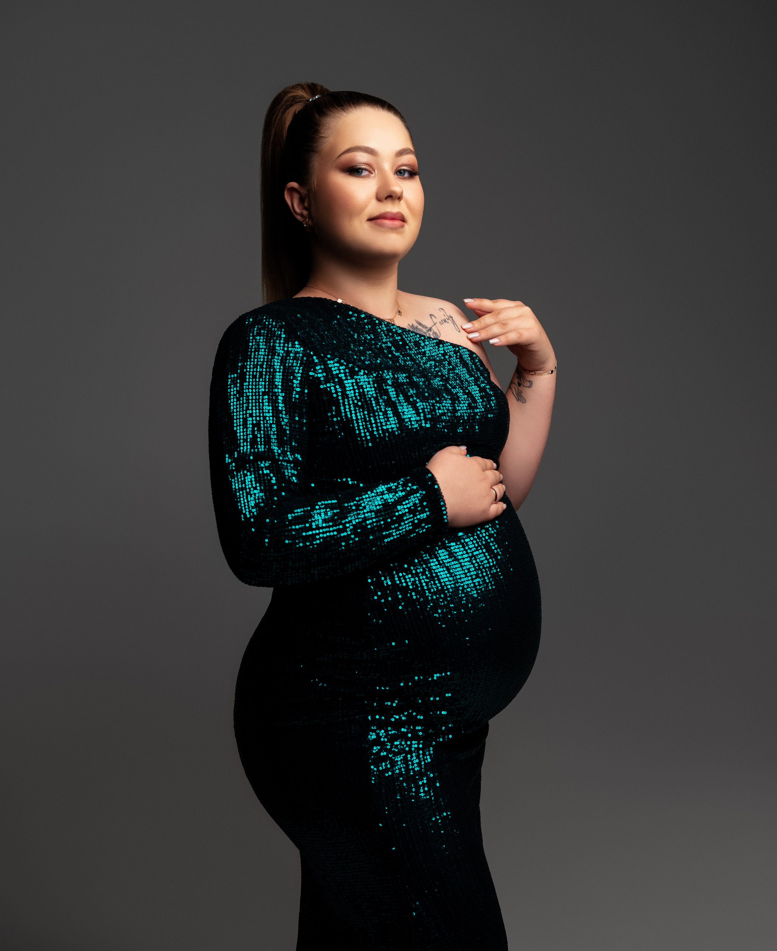 МАКИЯЖ / ПРИЧЕСКА. Фотограф Беременности в Краснодаре Кара Артисан