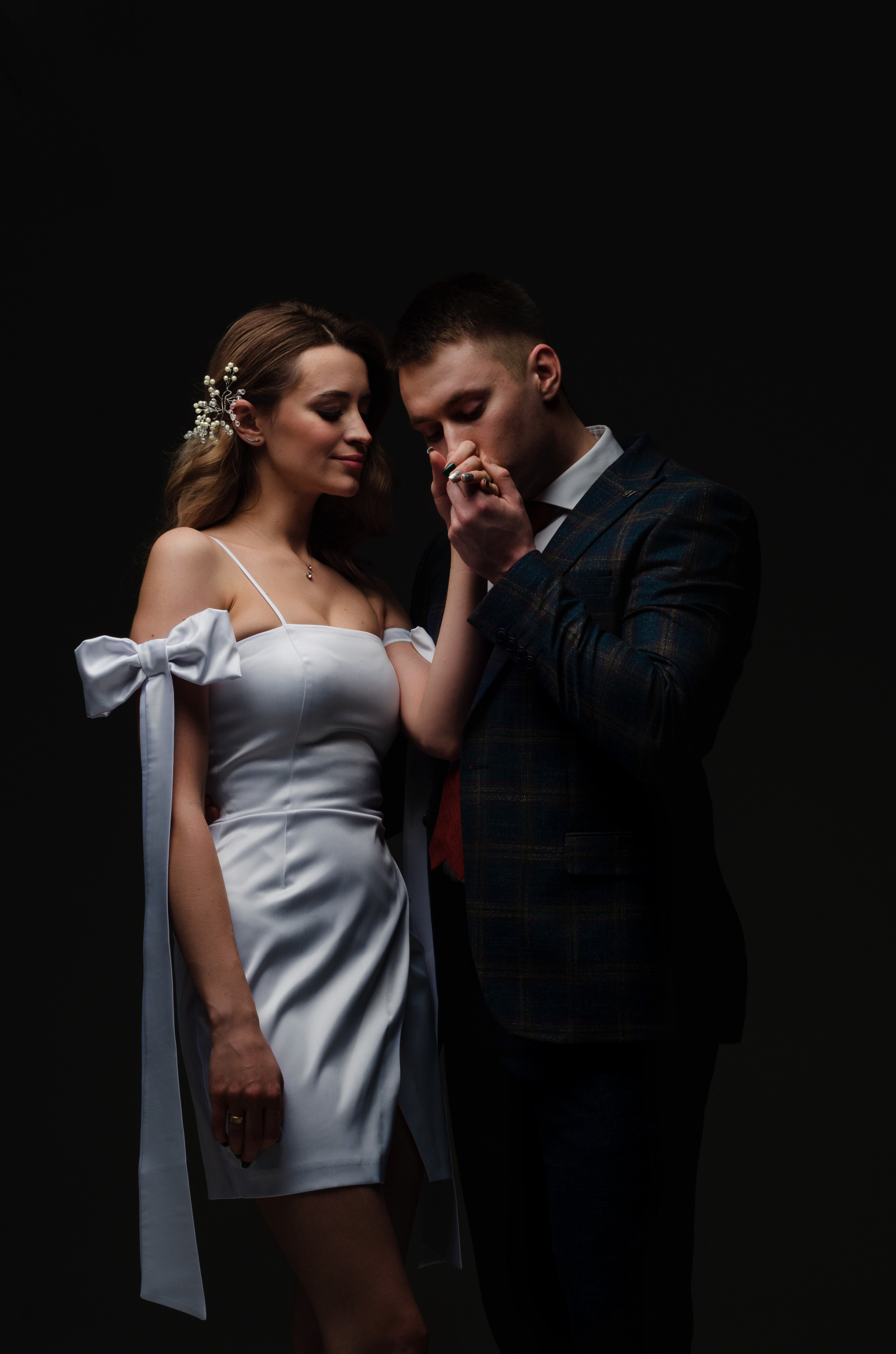 Иван и Юлия. Минимализм.