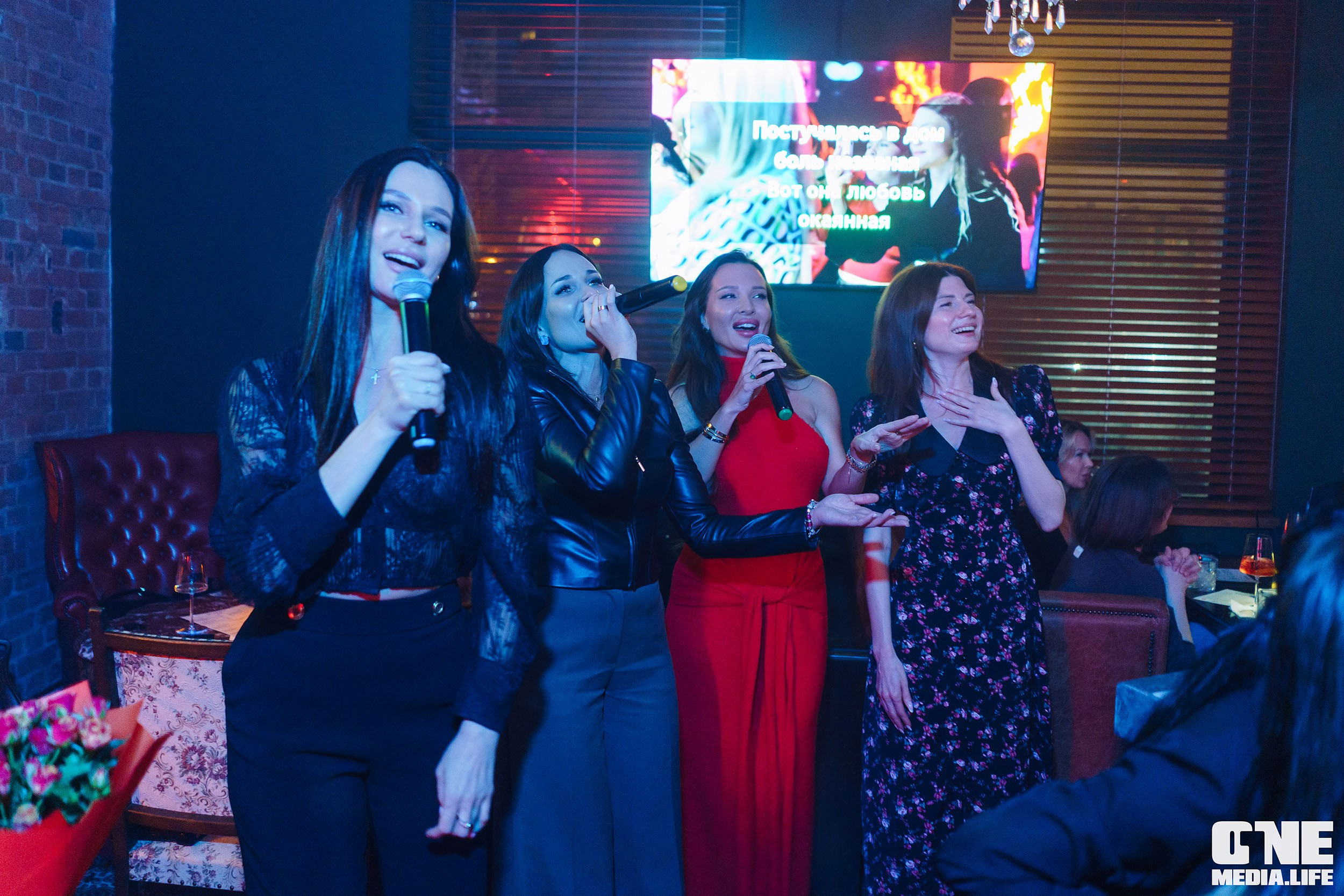 Фоторепортаж из караоке-клуба Белгравия. One Media Life: фоторепортажи, фотоотчеты с мероприятий и заведений