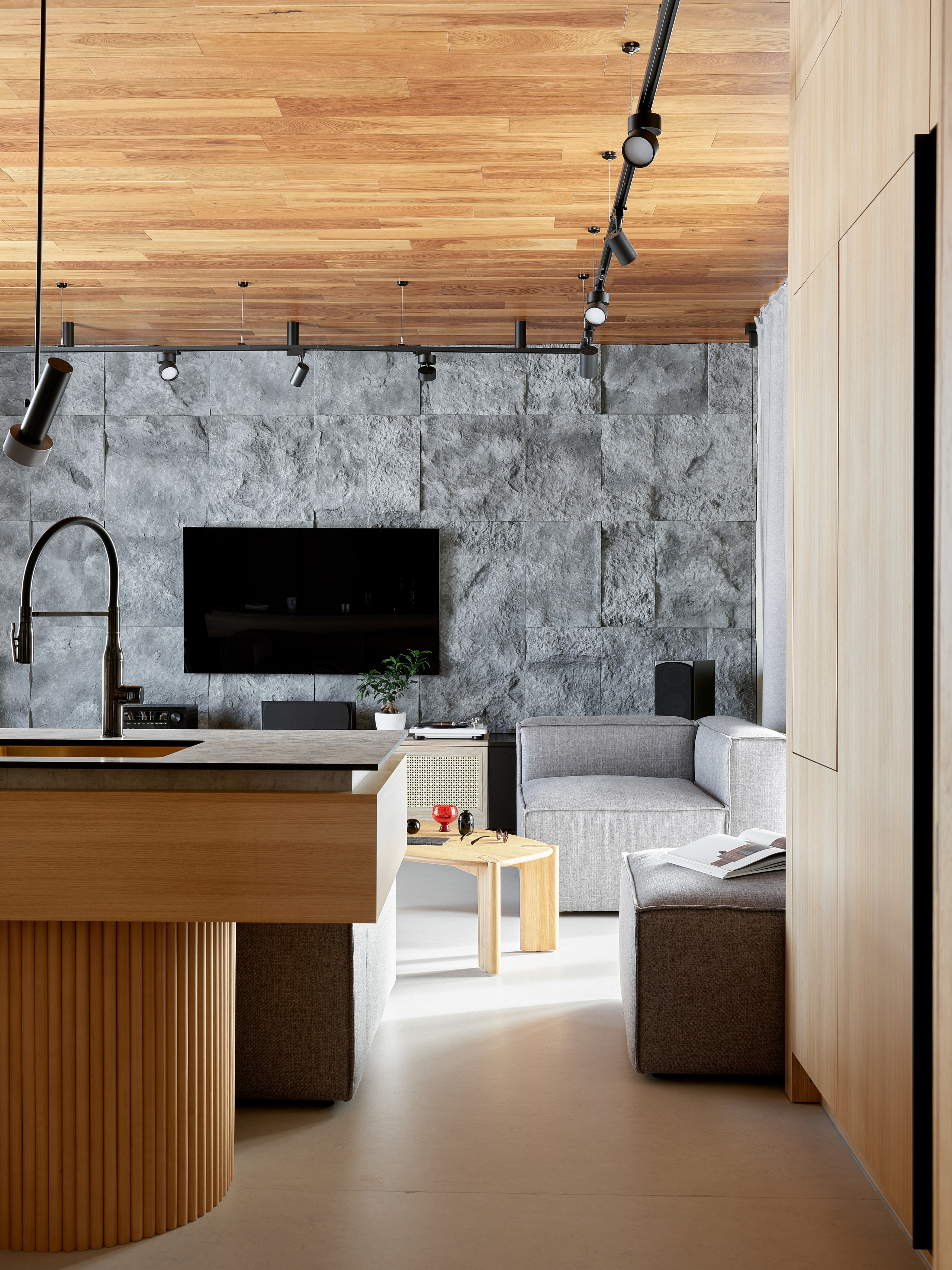 «ПИТ». Apolonov Interiors проектирование авторских интерьеров