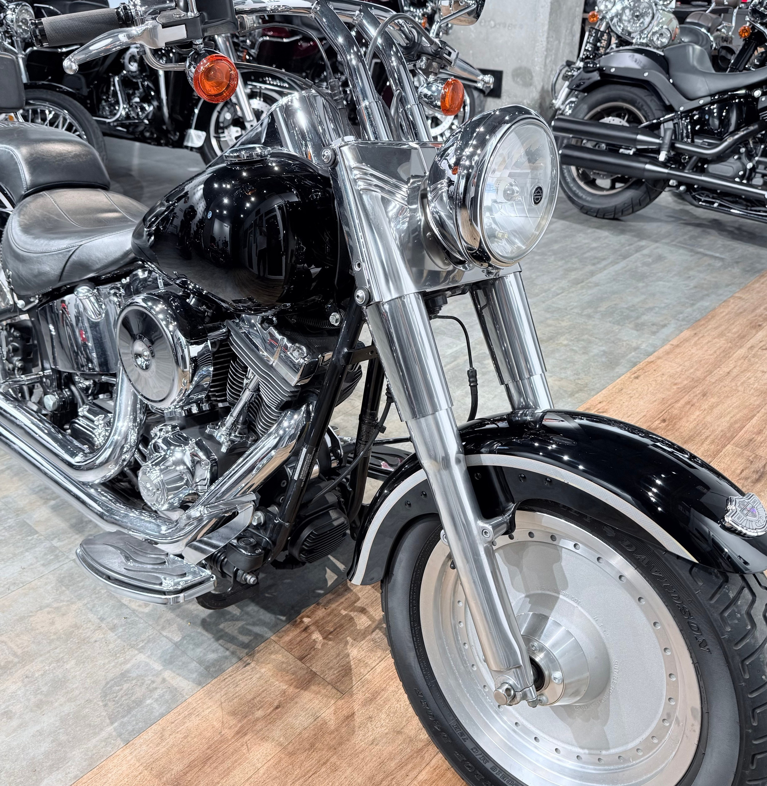 2003 Fat Boy Vivid Black 100 Years. Hello Davidson, Москва. Только хорошие мотоциклы…
