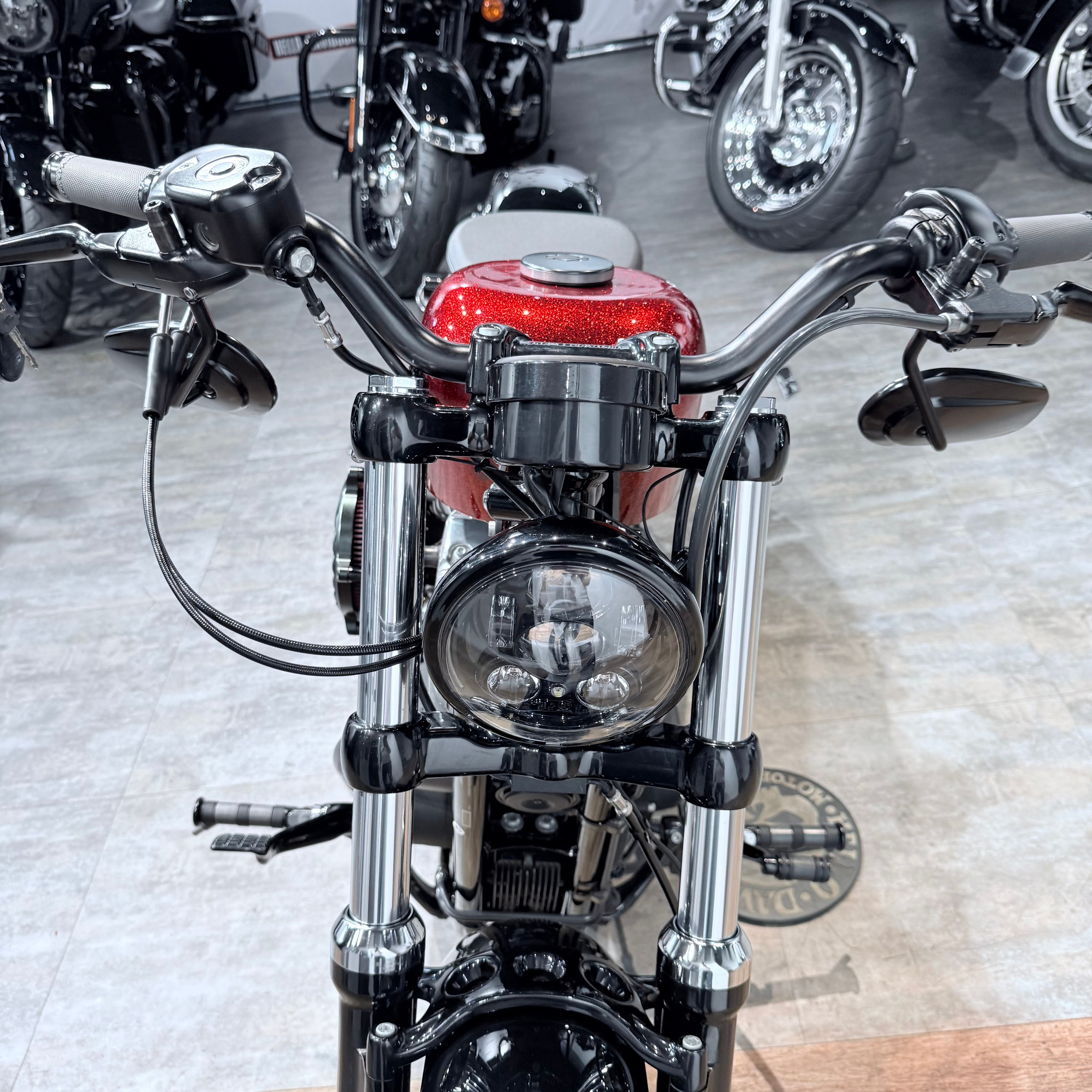 Купить Harley-Davidson 2015 Forty-Eight 1200 ABS (Softail/Dyna) — подробнее на сайте. Hello Davidson, Москва. Только хорошие мотоц