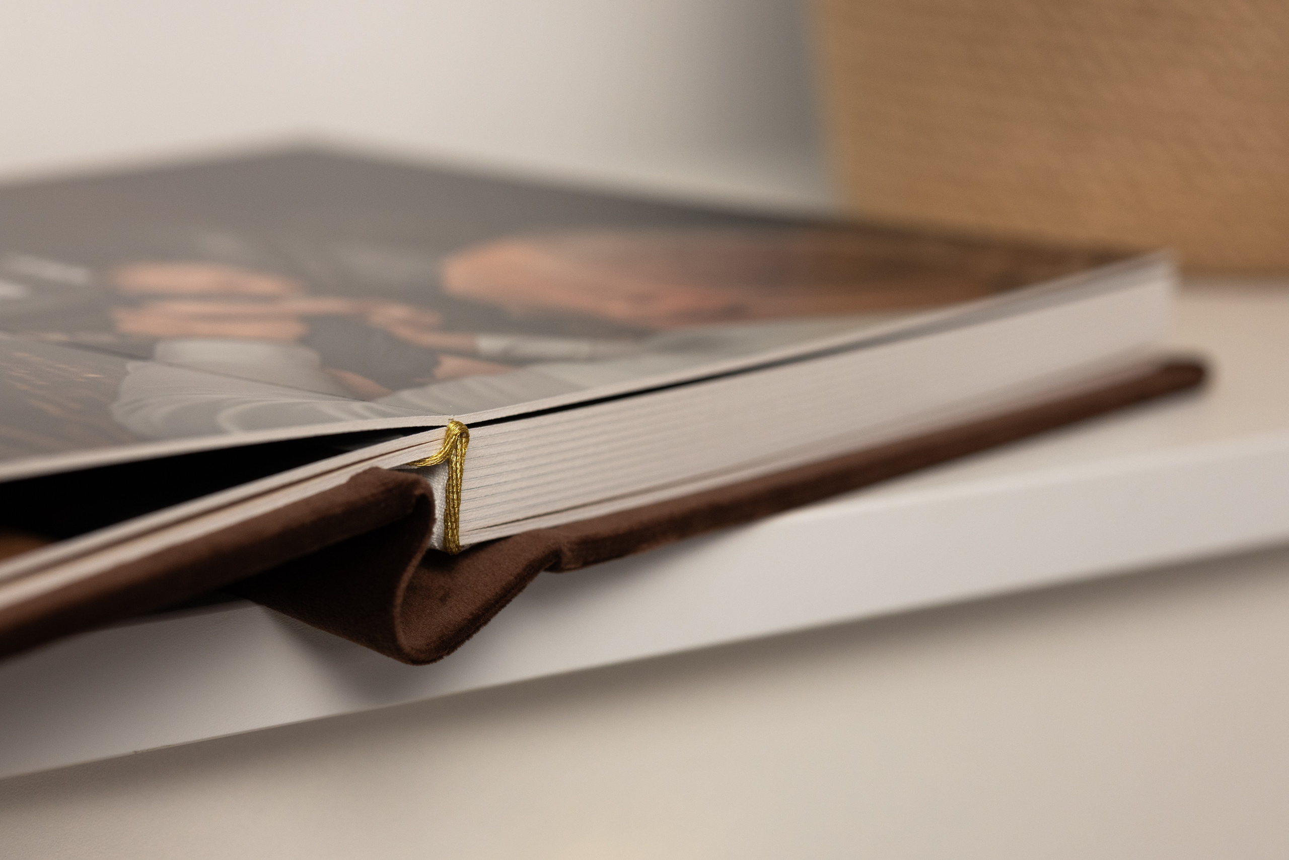 Книги Премиум. Фото- и видеосъёмка крещения и венчания. Фотограф на крещение Москва