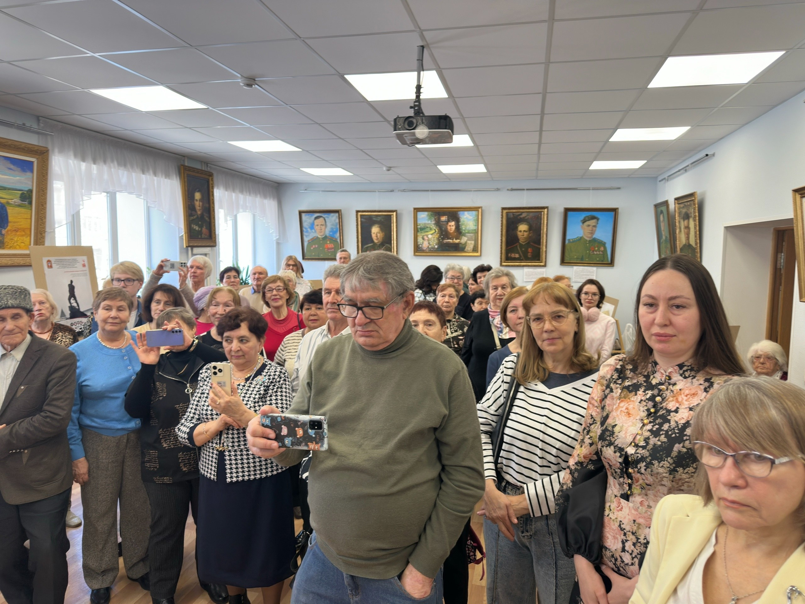 Вторая выставка мобильной фотографии. Фотопортреты в Казани фотограф Олег Каракулов