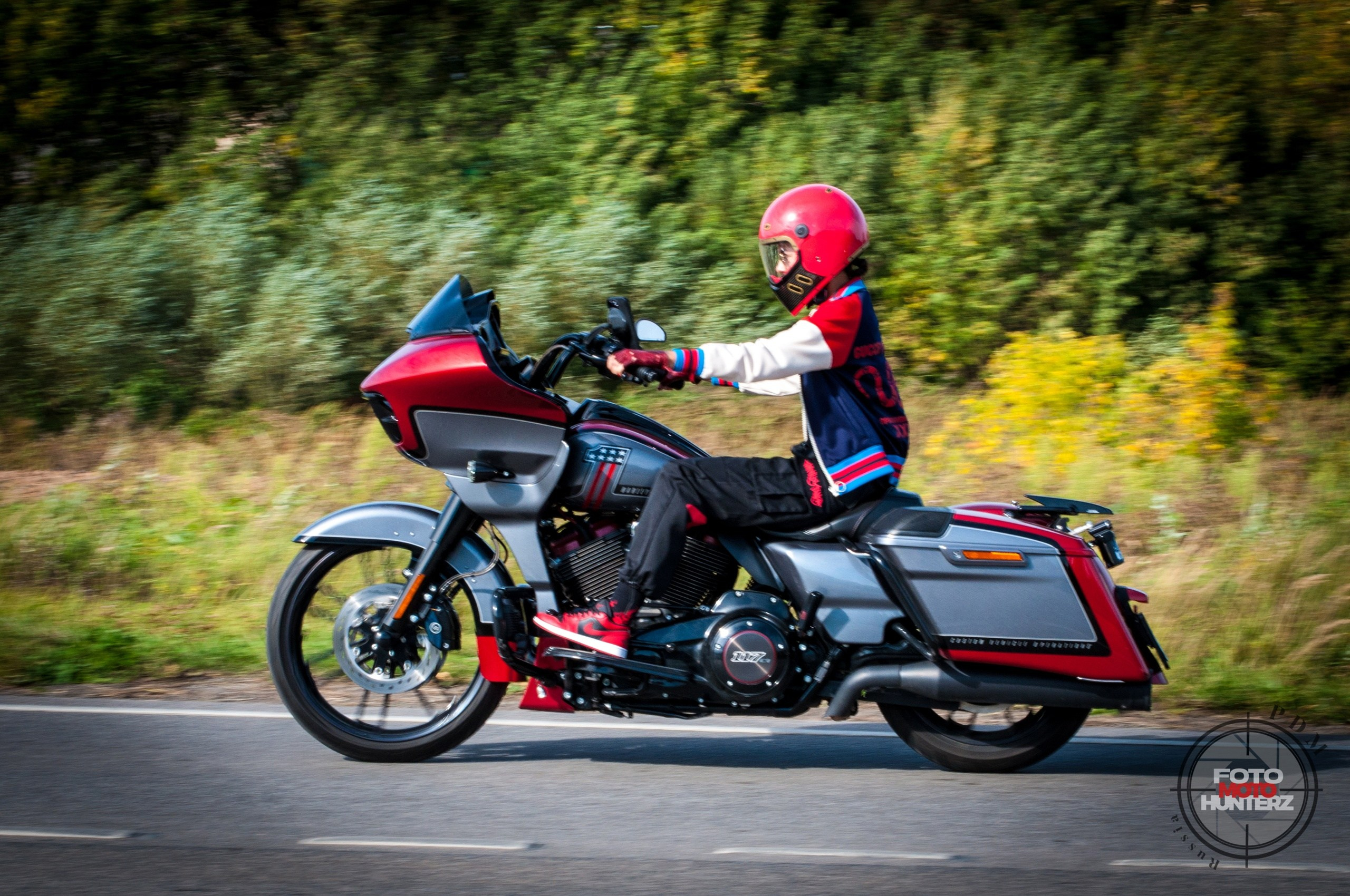 FotoMotoHunterZ — фотографии мотоциклистов на улицах города
