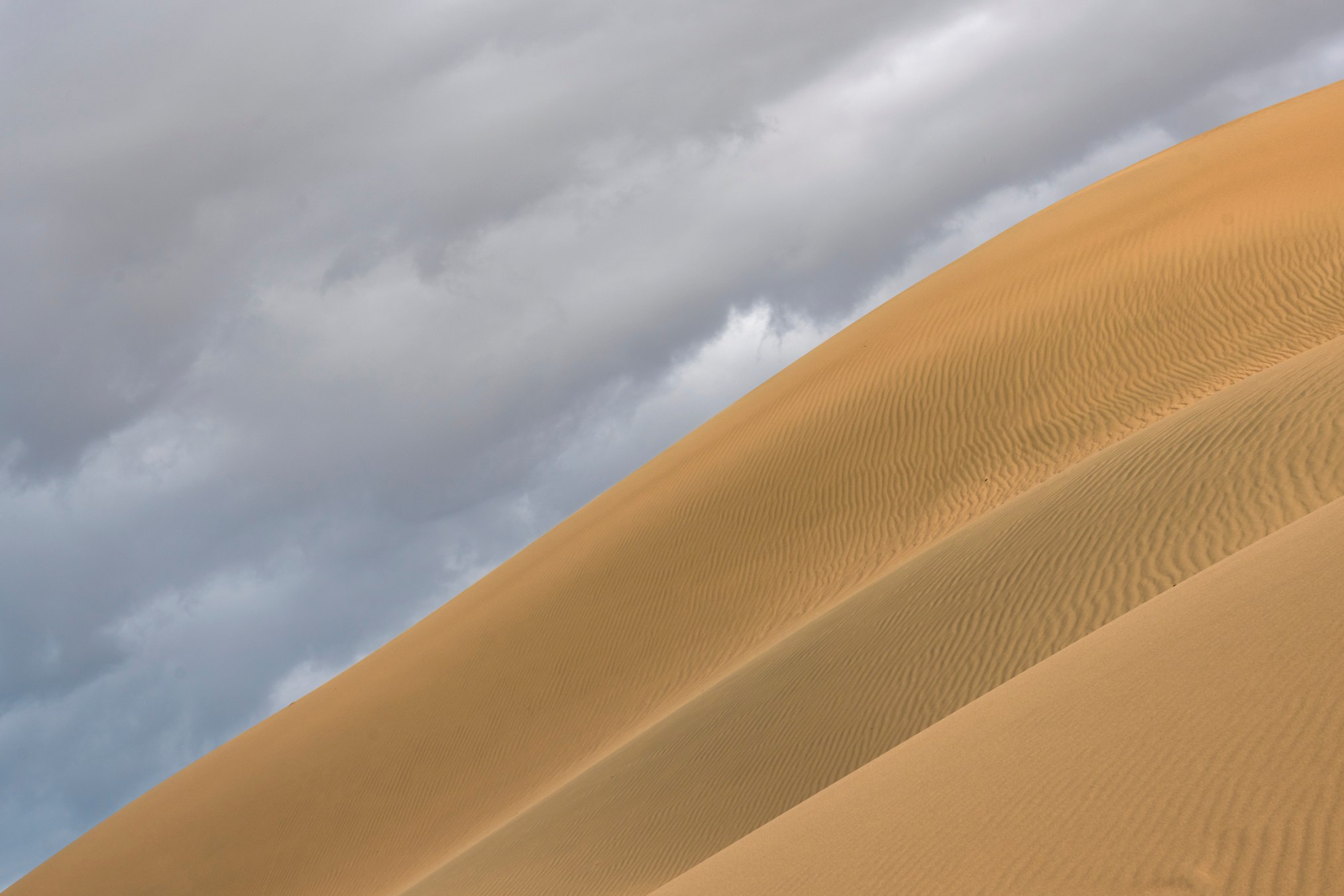 Монголия. Страна пустыни и чистейших озер. High-quality interior photos for your home, office, hotel