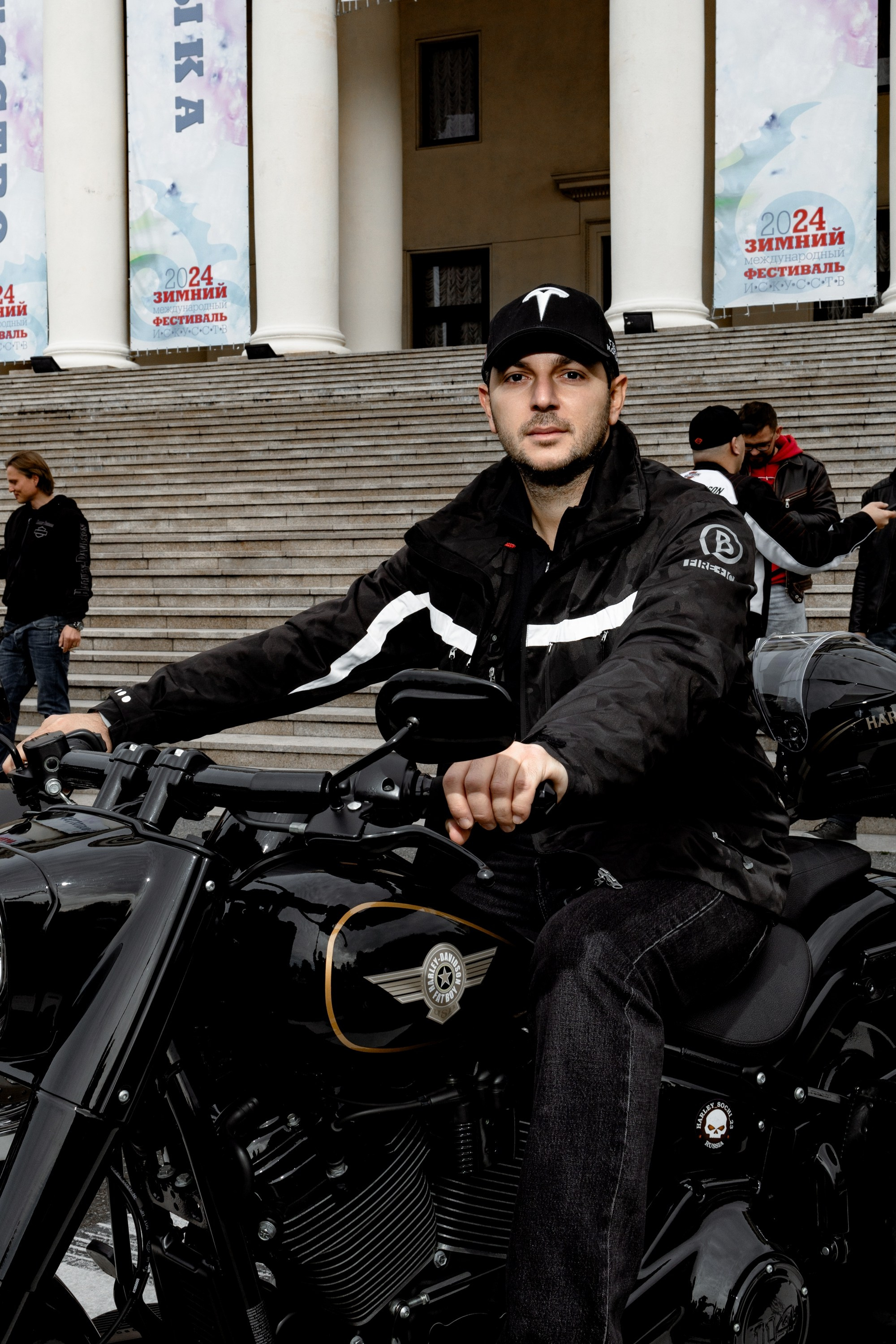 Клуб Harley Davidson. Свадебный фотограф ростов-на-Дону / Сочи / Москва