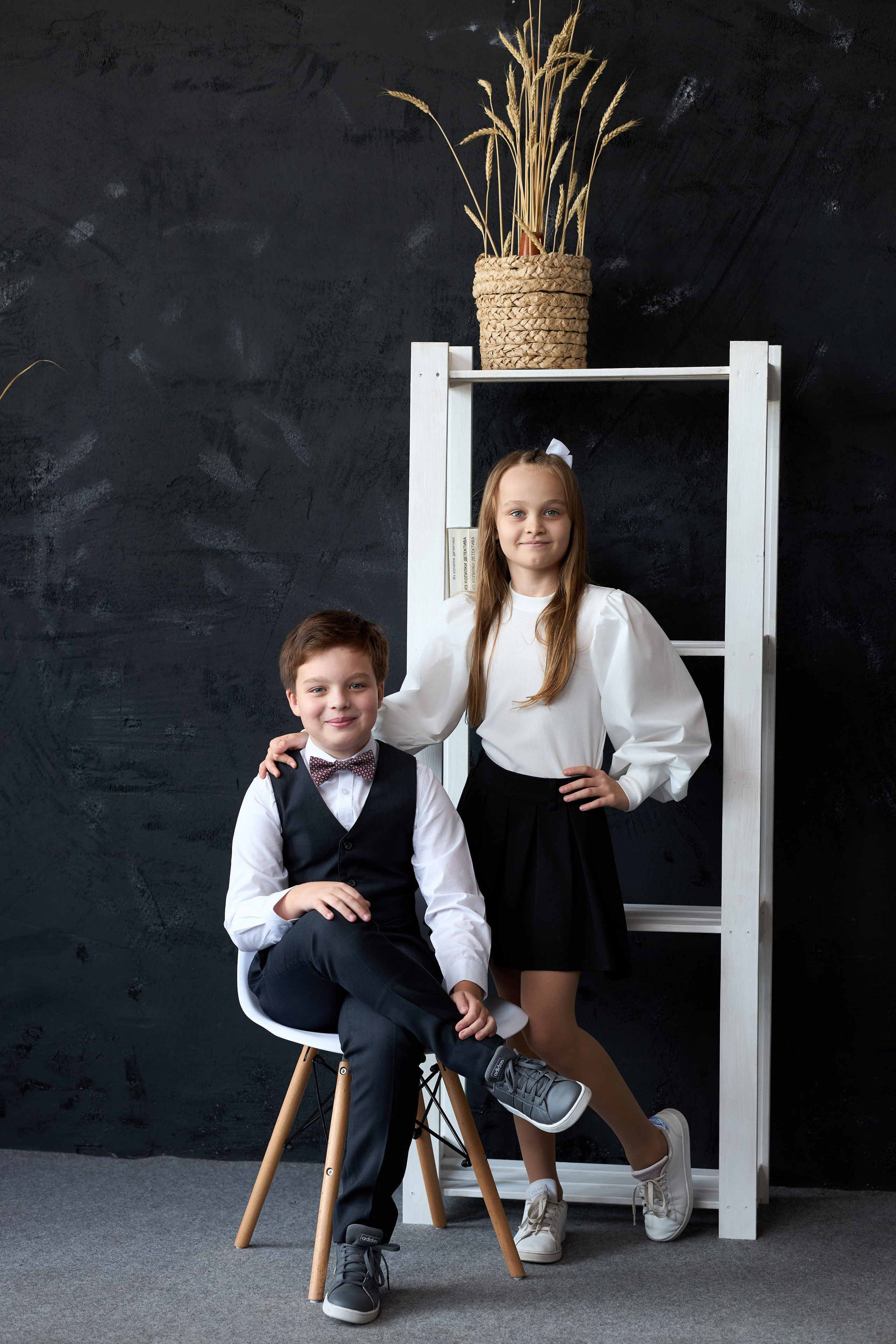 Сьемка 4 класса в студии на Выпускной Альбом. Фотограф Выпускные альбомы Таганрог Сергей Коробченко