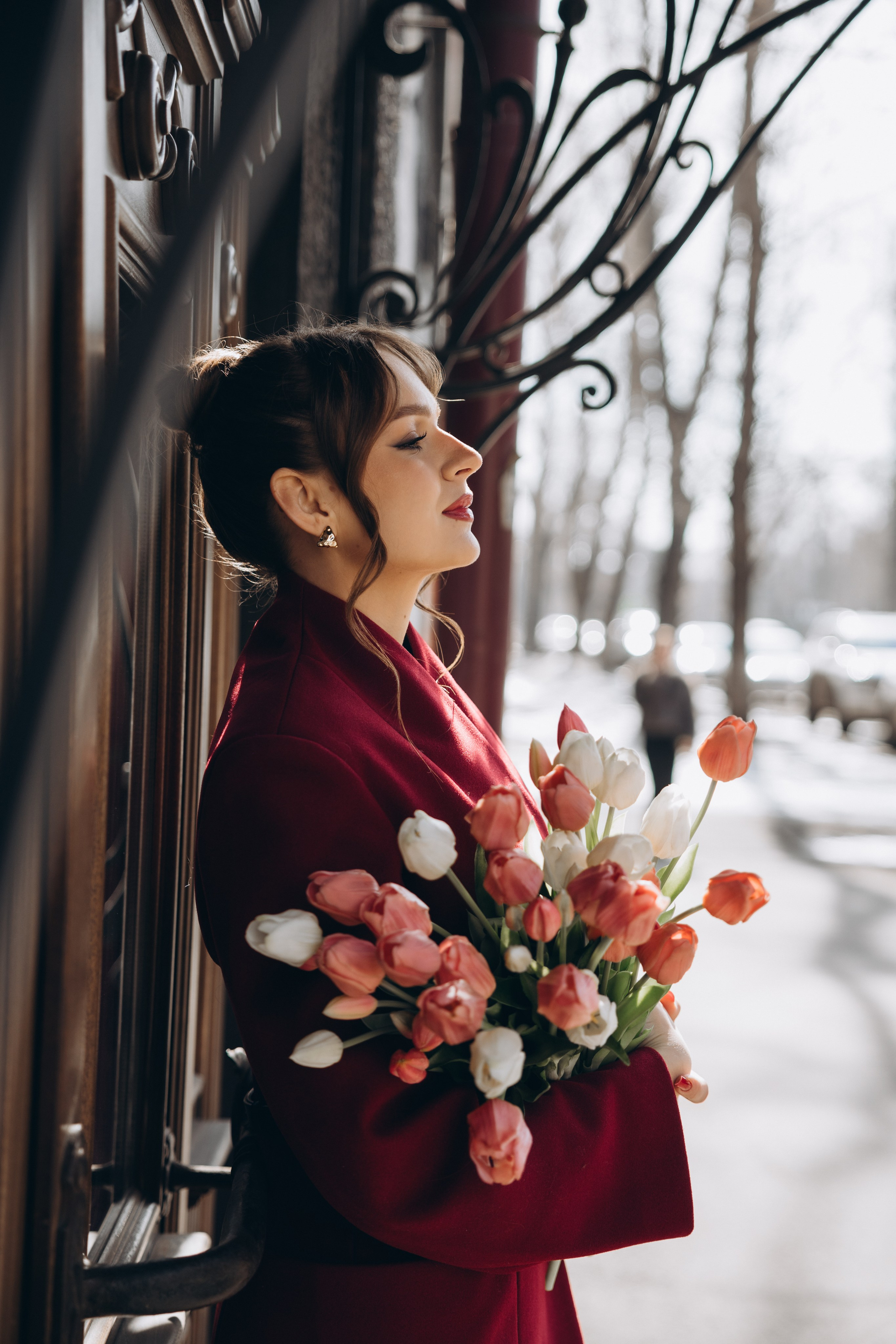 Прогулка с тюльпанами. Свадебный, семейный фотограф в Иркутске Светлана Макаричева
