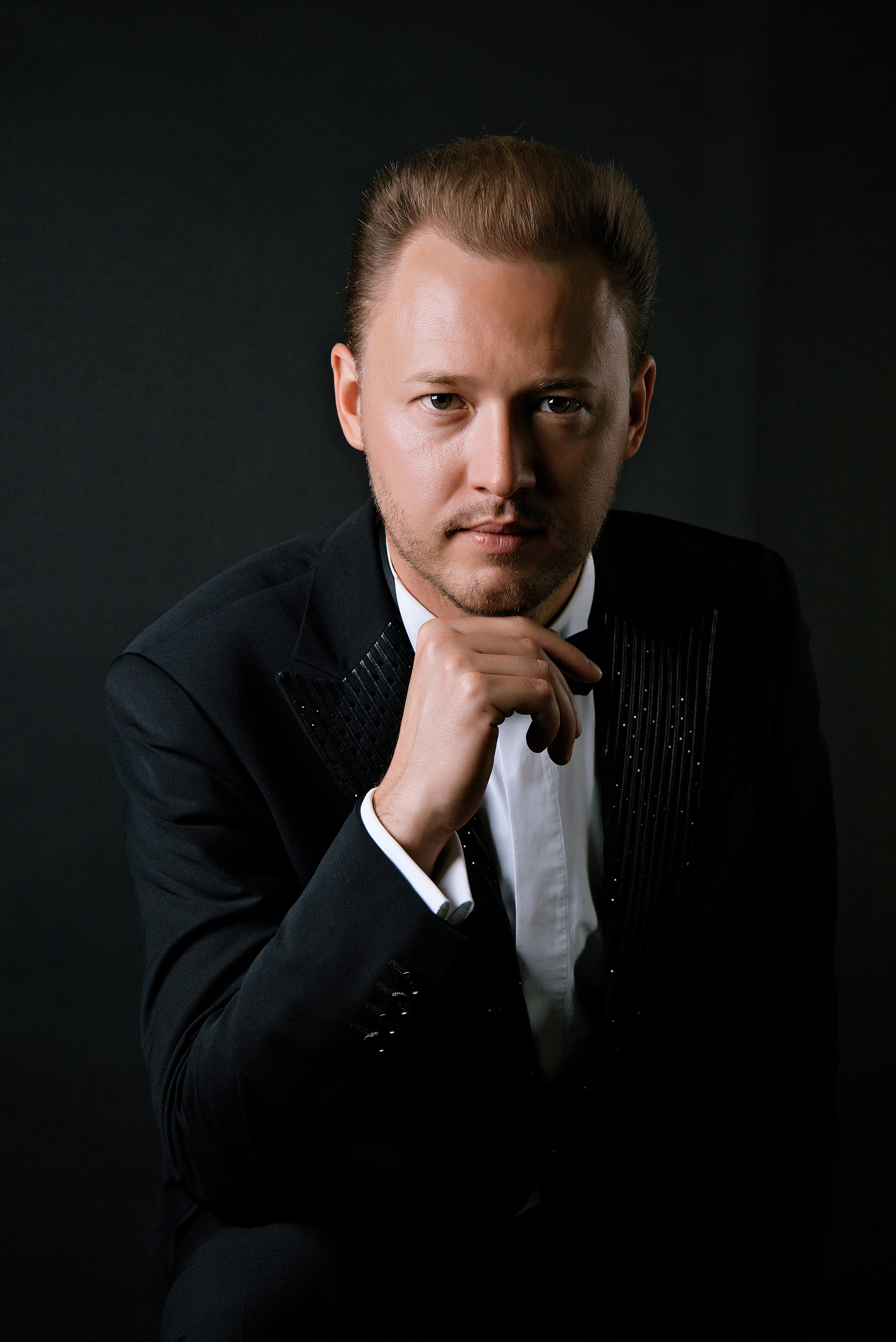 Женские, мужские и детские портреты в студии. Профессиональный фотограф в Белгороде Владимир Скибин