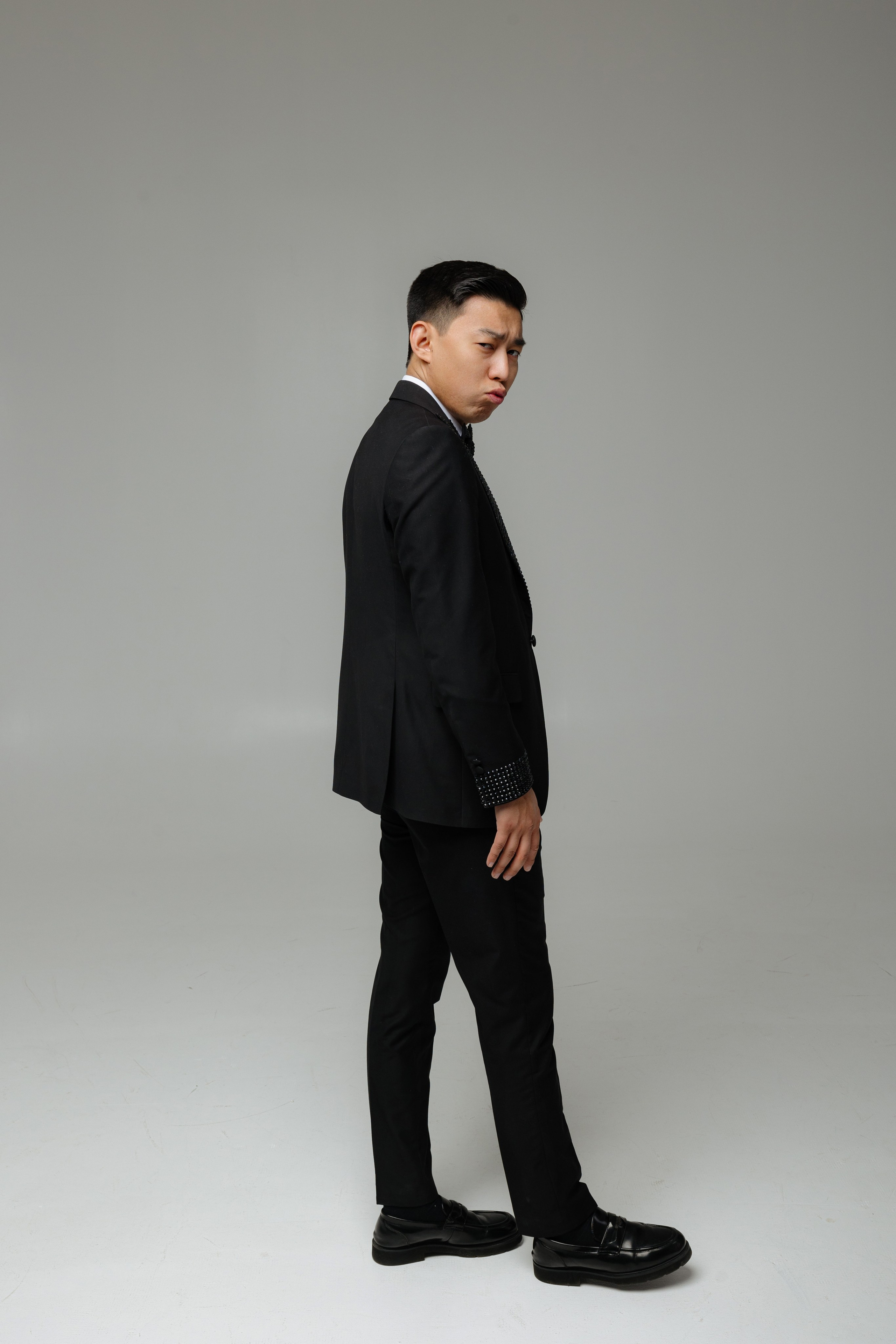 Ведущий Шоумен Алмас Каллемов