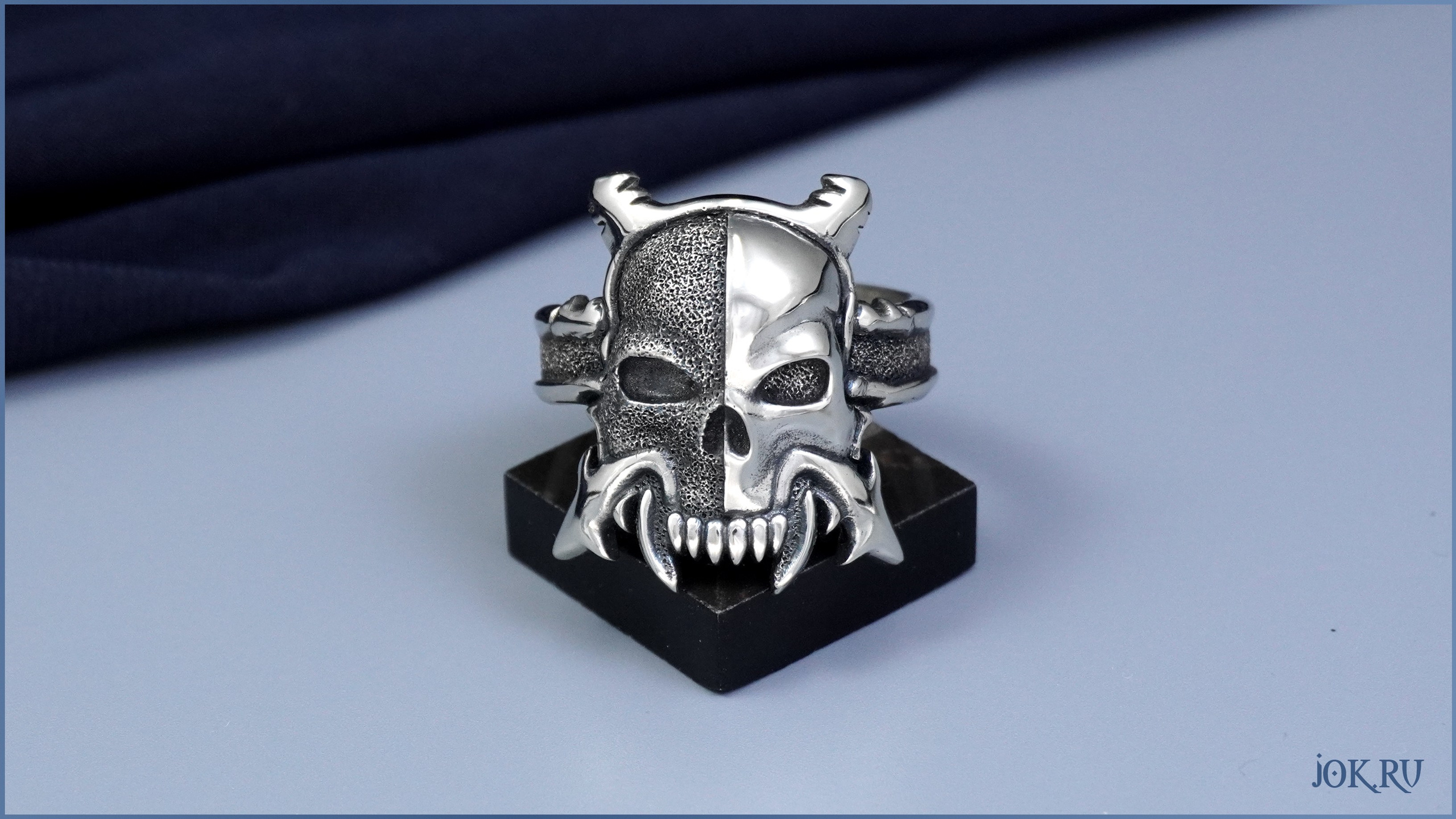 Кольцо с эмблемой Sons of Malice: Копия из вселенной Warhammer 40,000 сувениры