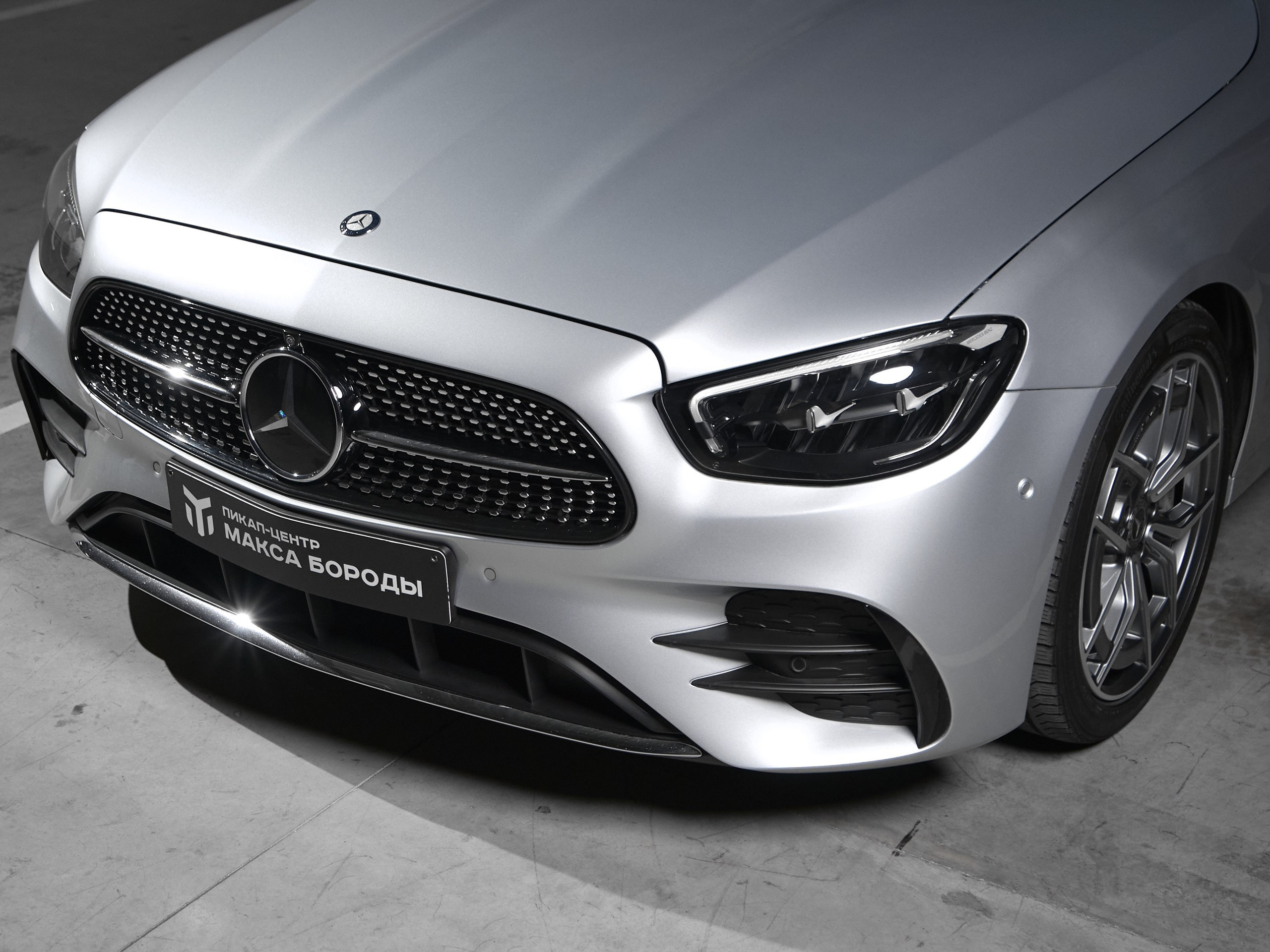 Автомобильный фотограф в Санкт-Петербурге Антон Гумен | Фотосессии авто для автосалонов