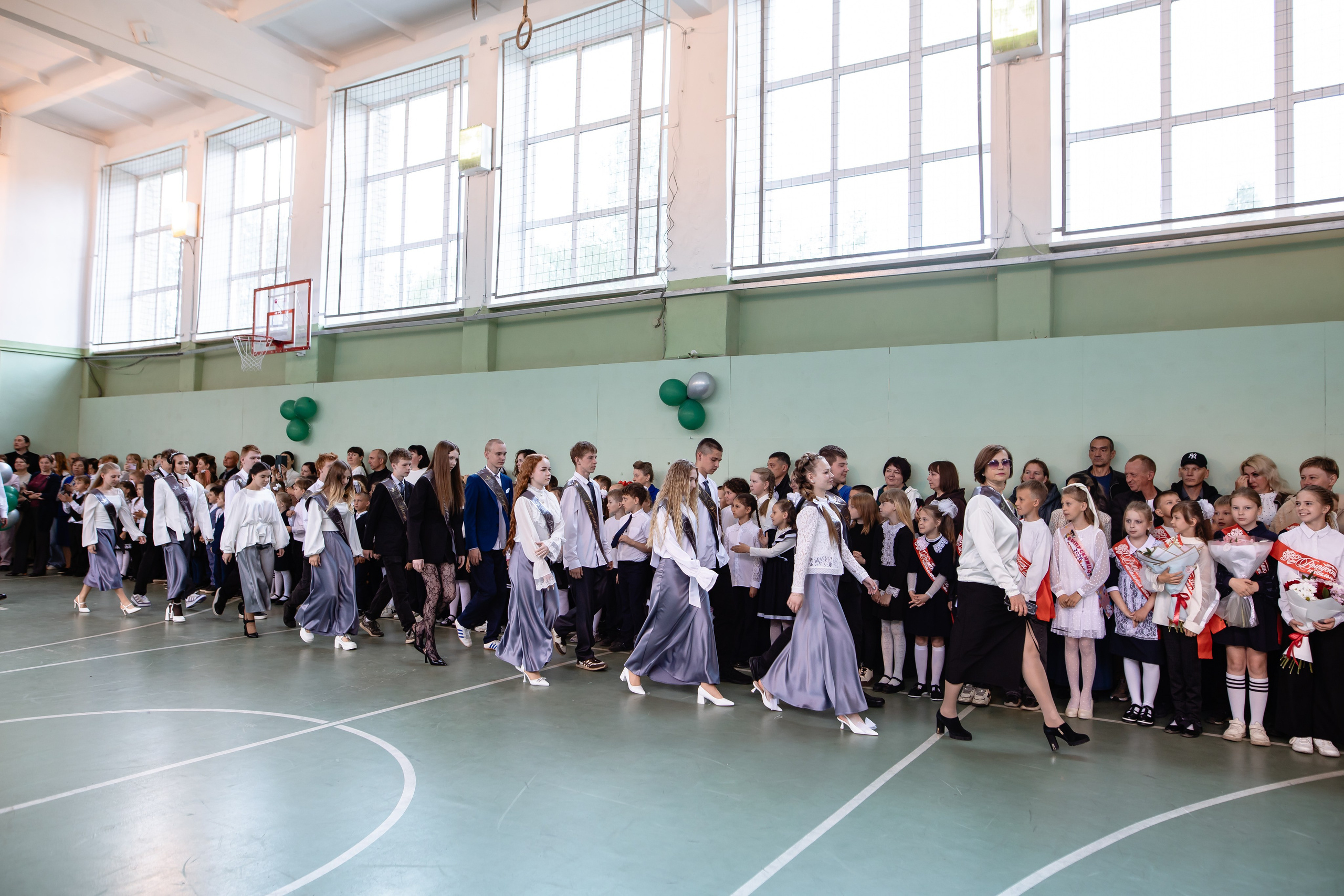 📸 Анонс Выпускного 11 и 9 класса, школа № 1, город Пошехонье. Фотограф Михаил Александров