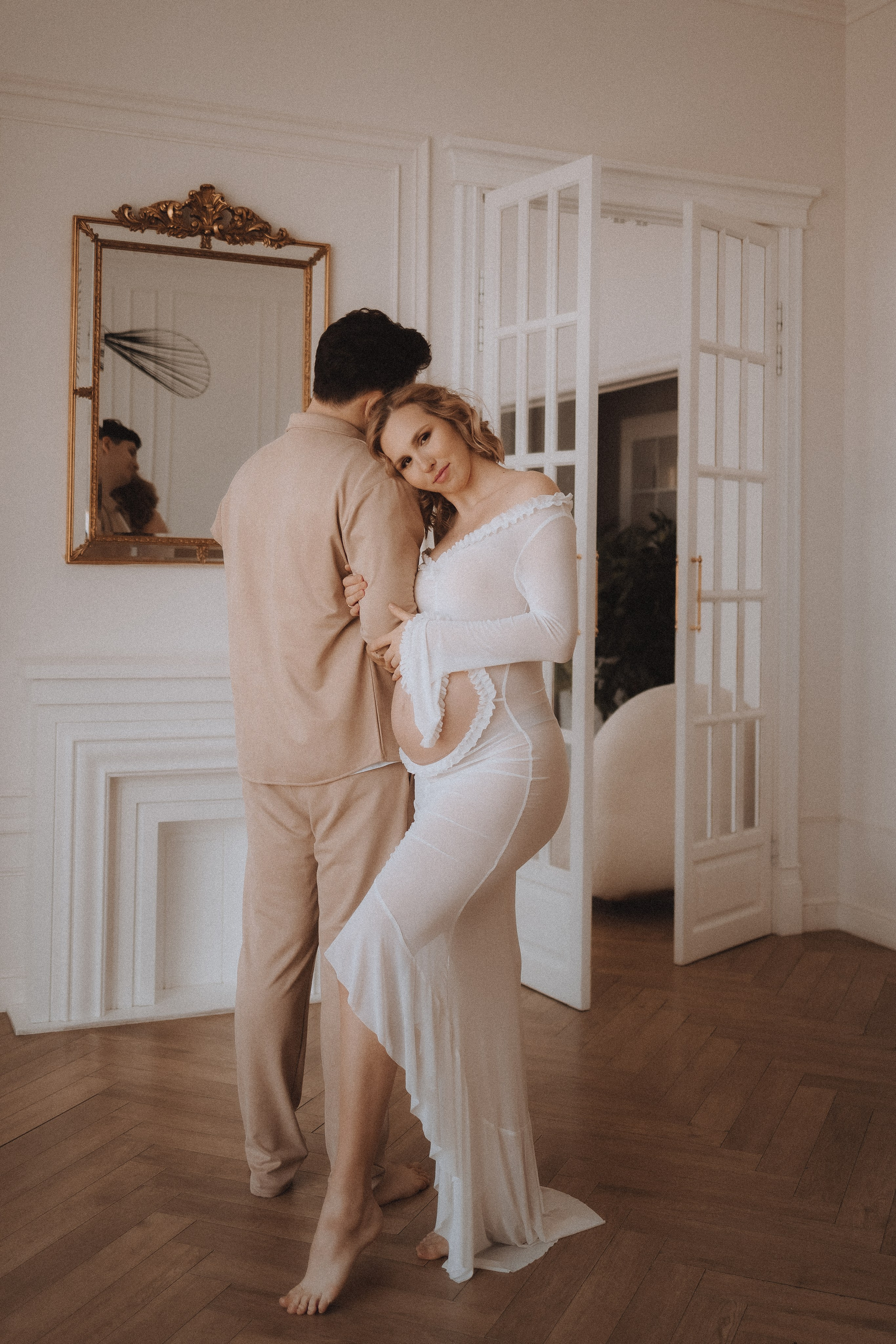 Фотосессия беременных в Москве в студиии