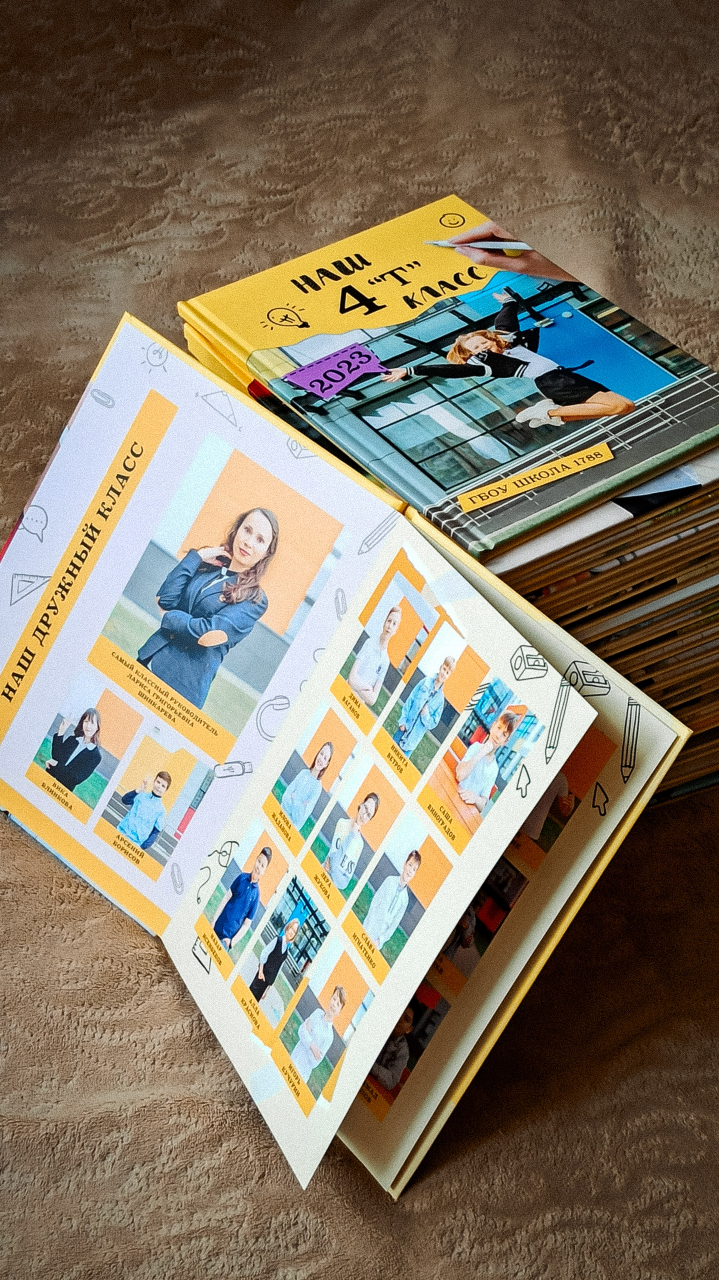 Школьные альбомы для 4 класса. Семейный и детский фотограф в Москве Тихонова Ксения