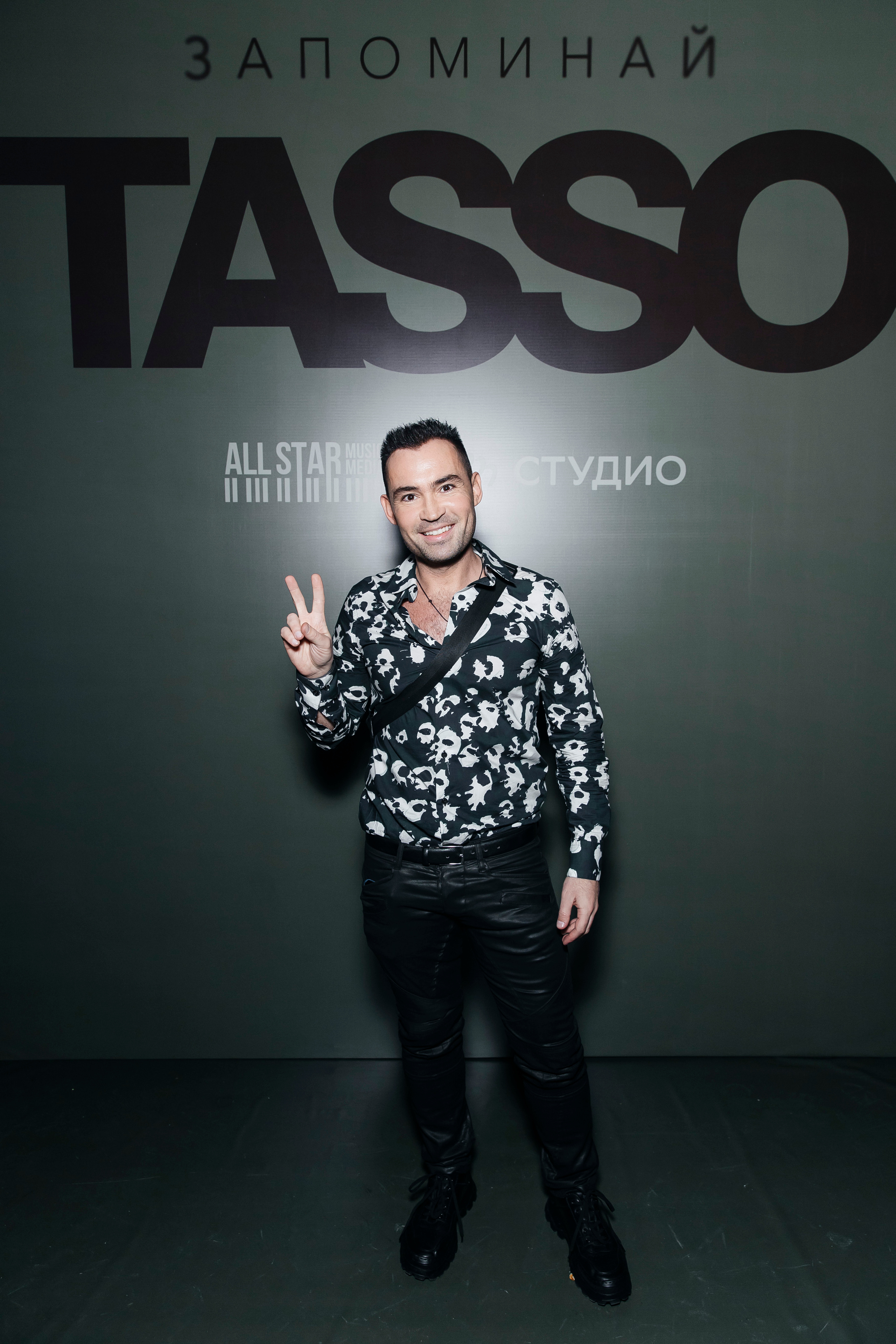 Юрий Титов на презентации альбома певицы TASSO: Запоминай