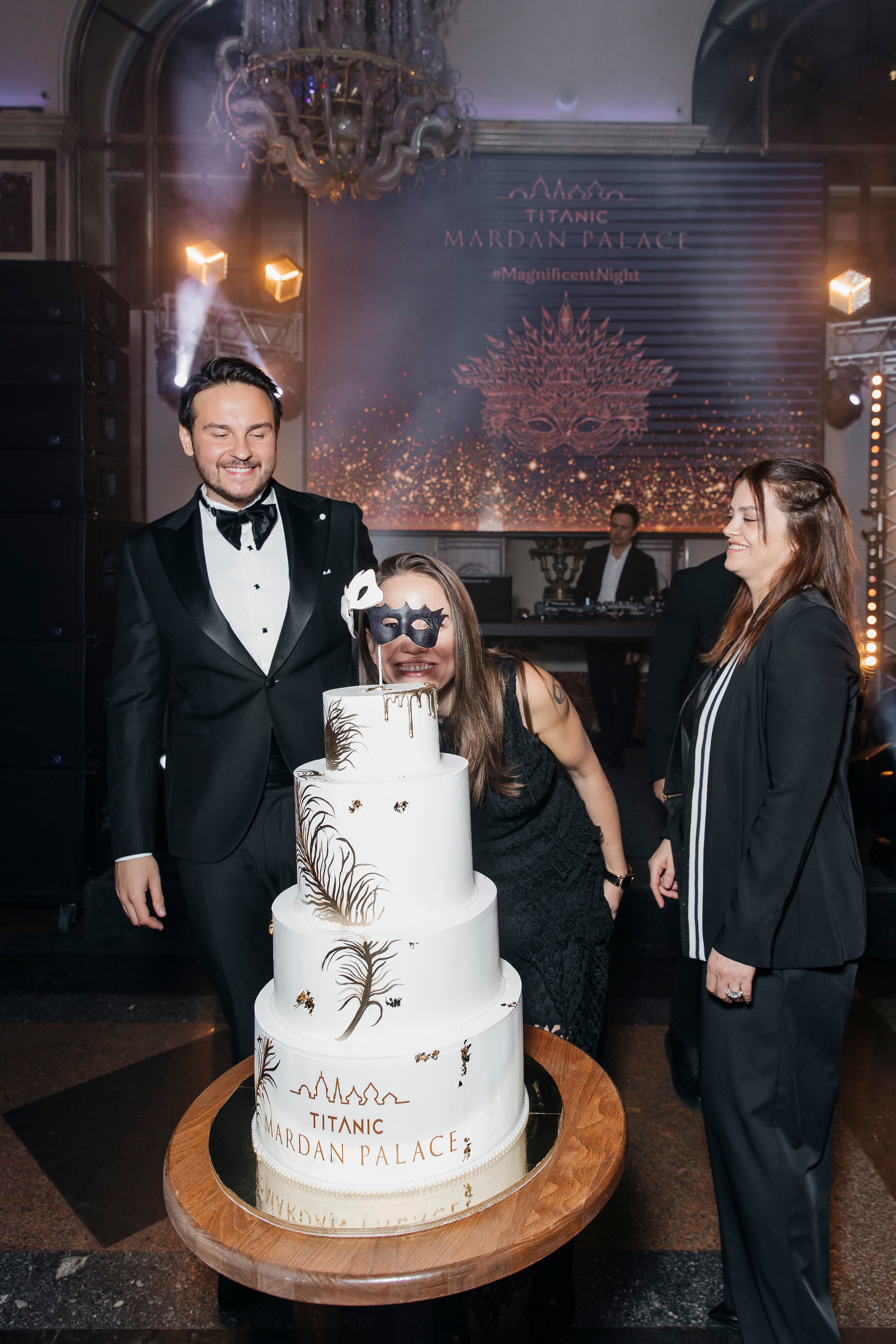 TITANIC MARDAN PALACE Balzi Rossi Moscow. «Птичка на проводе»: информационный портал в Москве