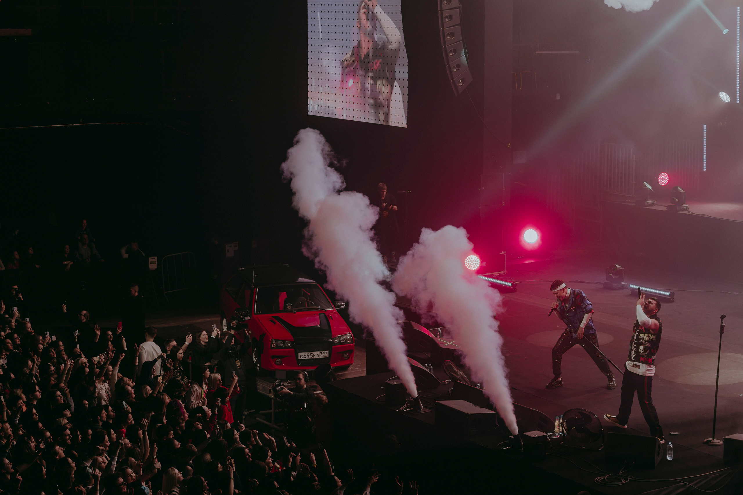 GAYAZOV$ BROTHER$ в Adrenalin Stadium Moscow. «Птичка на проводе»: информационный портал в Москве