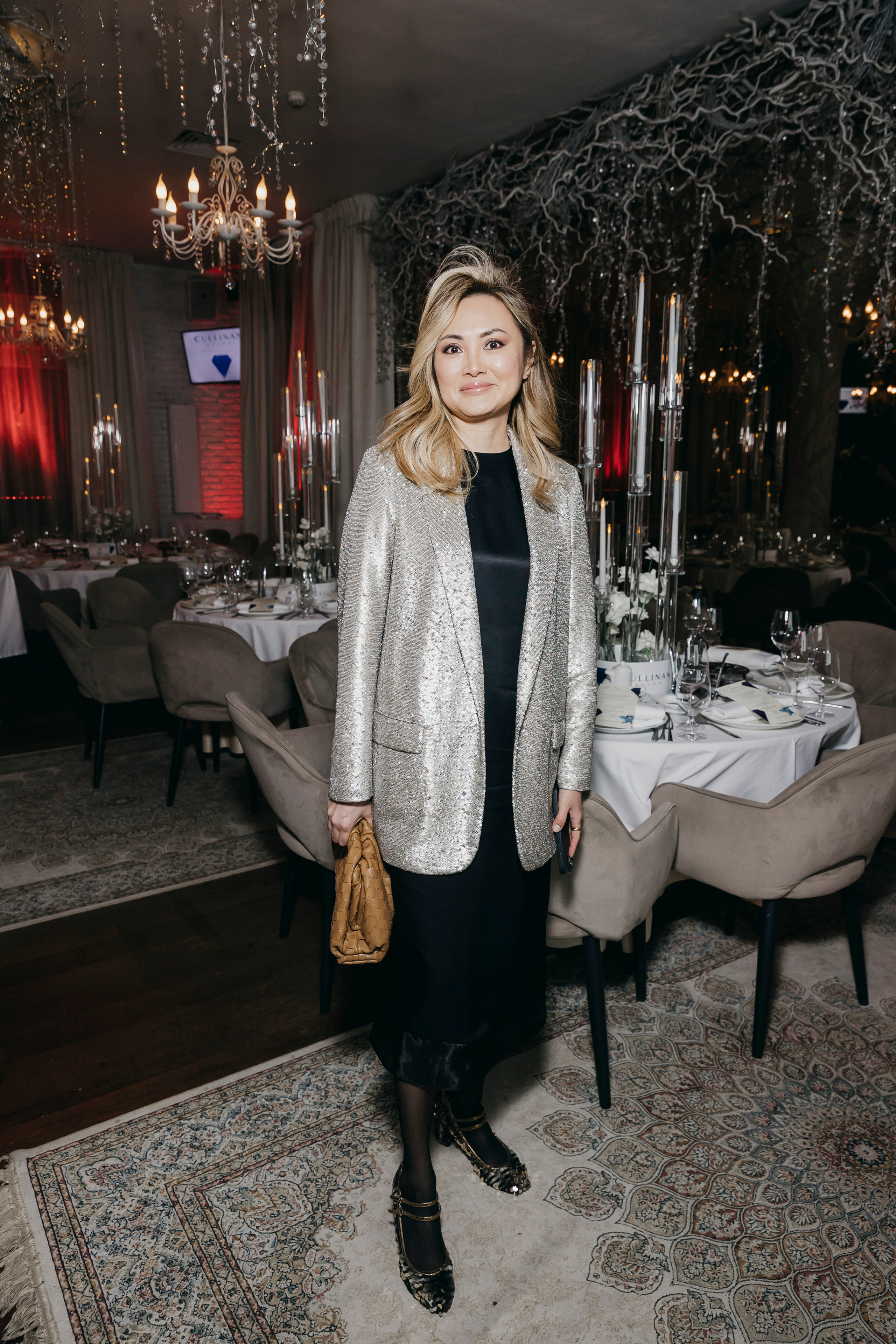 CULLINAN BELEK La Maree Moscow. «Птичка на проводе»: информационный портал в Москве