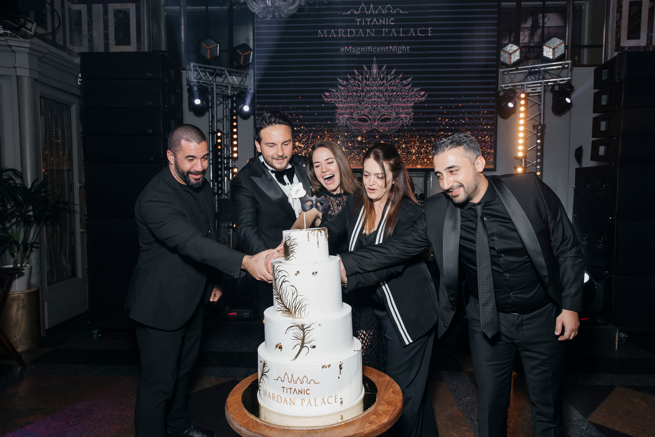 TITANIC MARDAN PALACE Balzi Rossi Moscow. «Птичка на проводе»: информационный портал в Москве