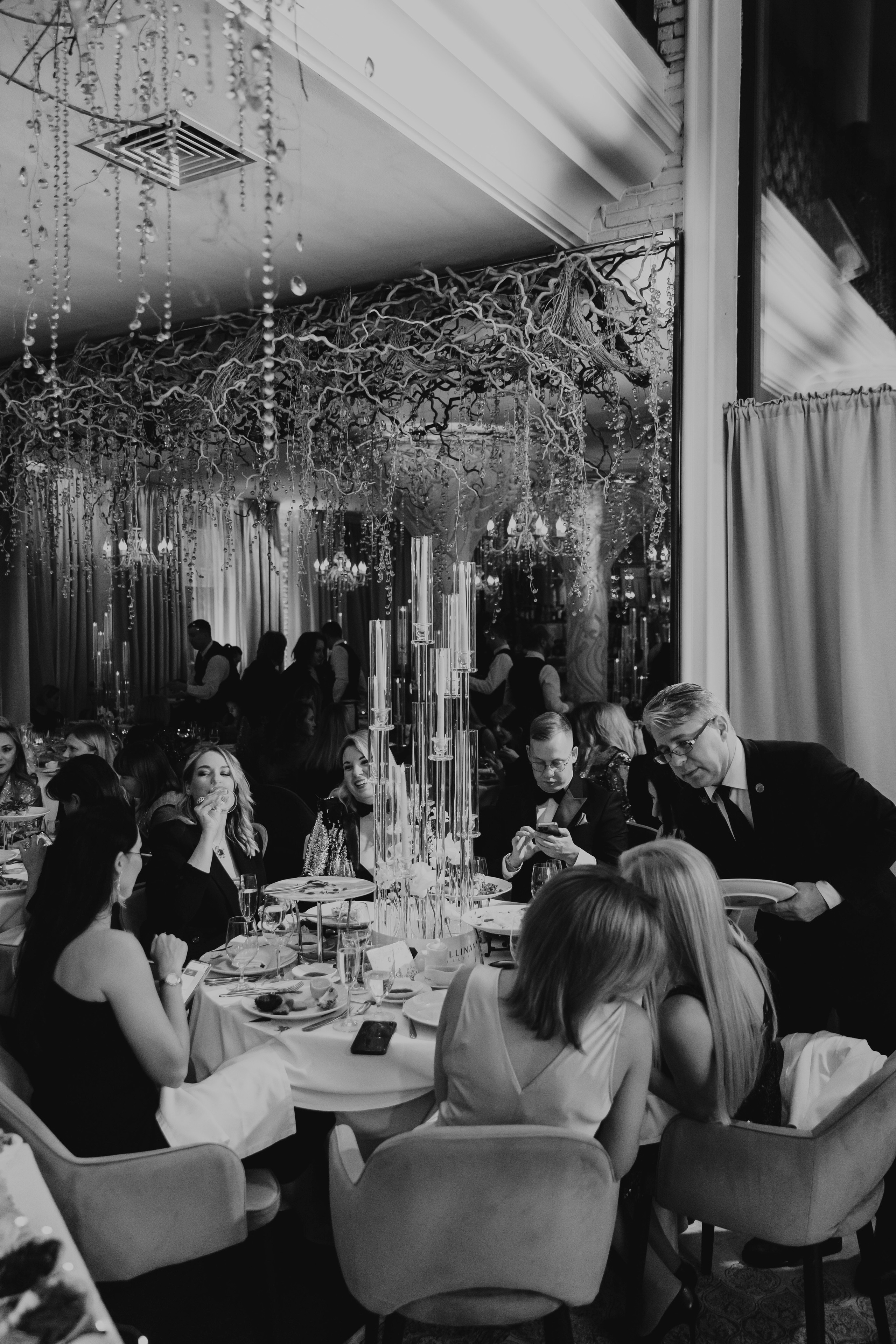 CULLINAN BELEK La Maree Moscow. «Птичка на проводе»: информационный портал в Москве