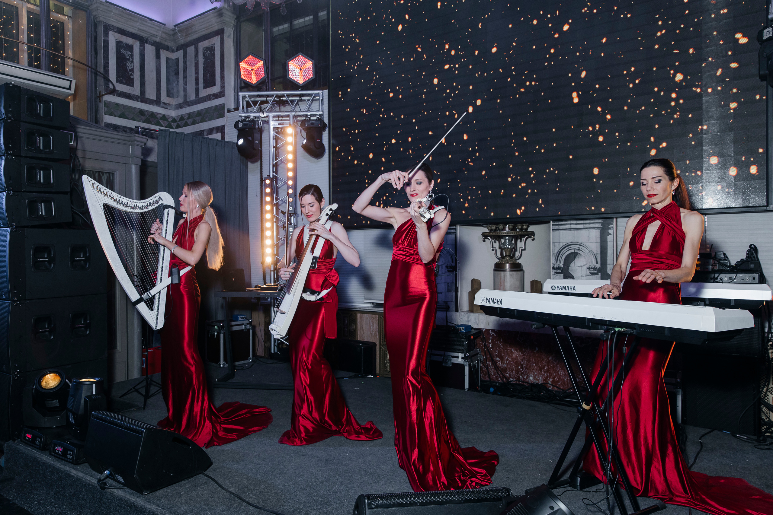 TITANIC MARDAN PALACE Balzi Rossi Moscow. «Птичка на проводе»: информационный портал в Москве