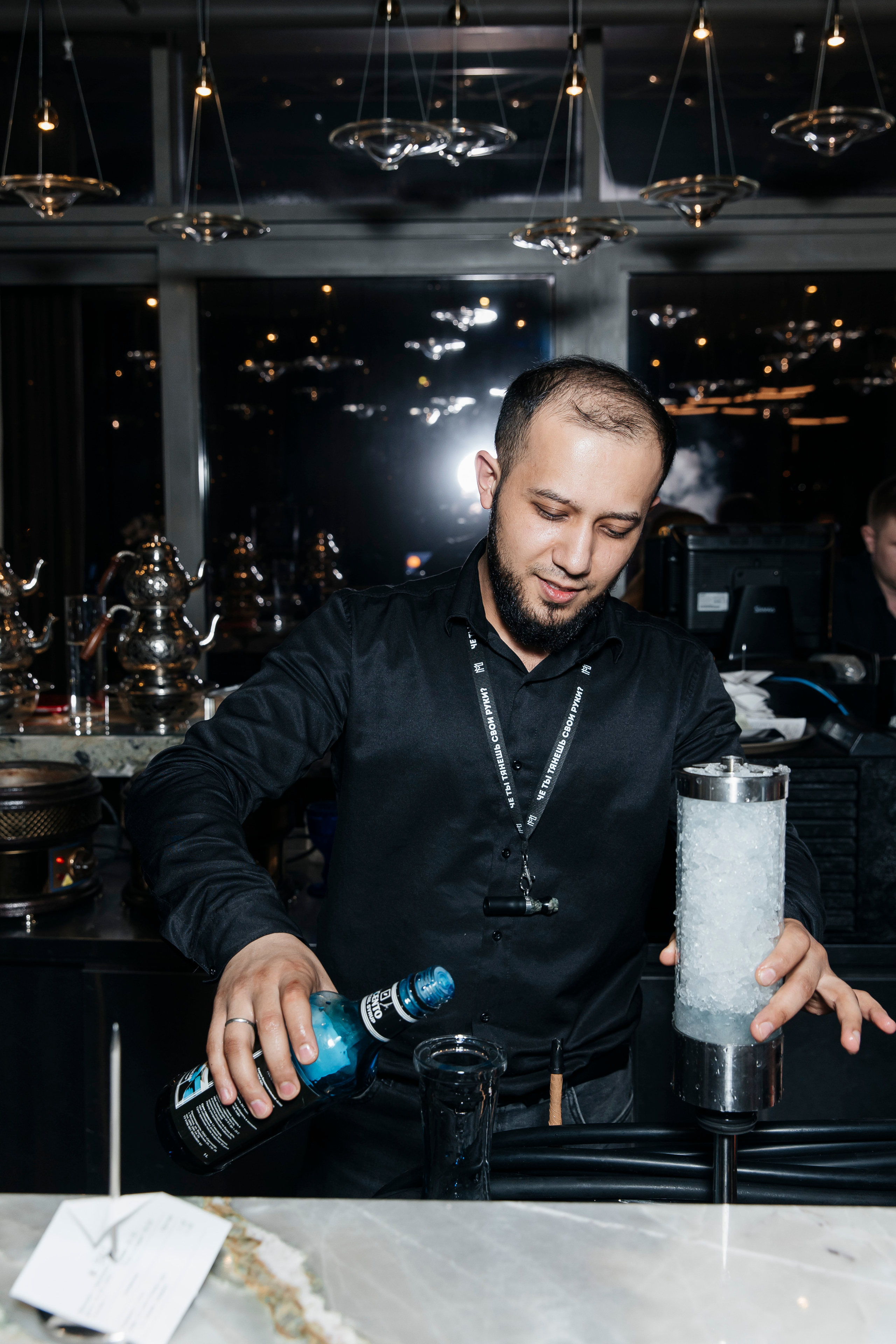 День Святого Валентина BAMBOO.BAR в Москве. «Птичка на проводе»: информационный портал в Москве