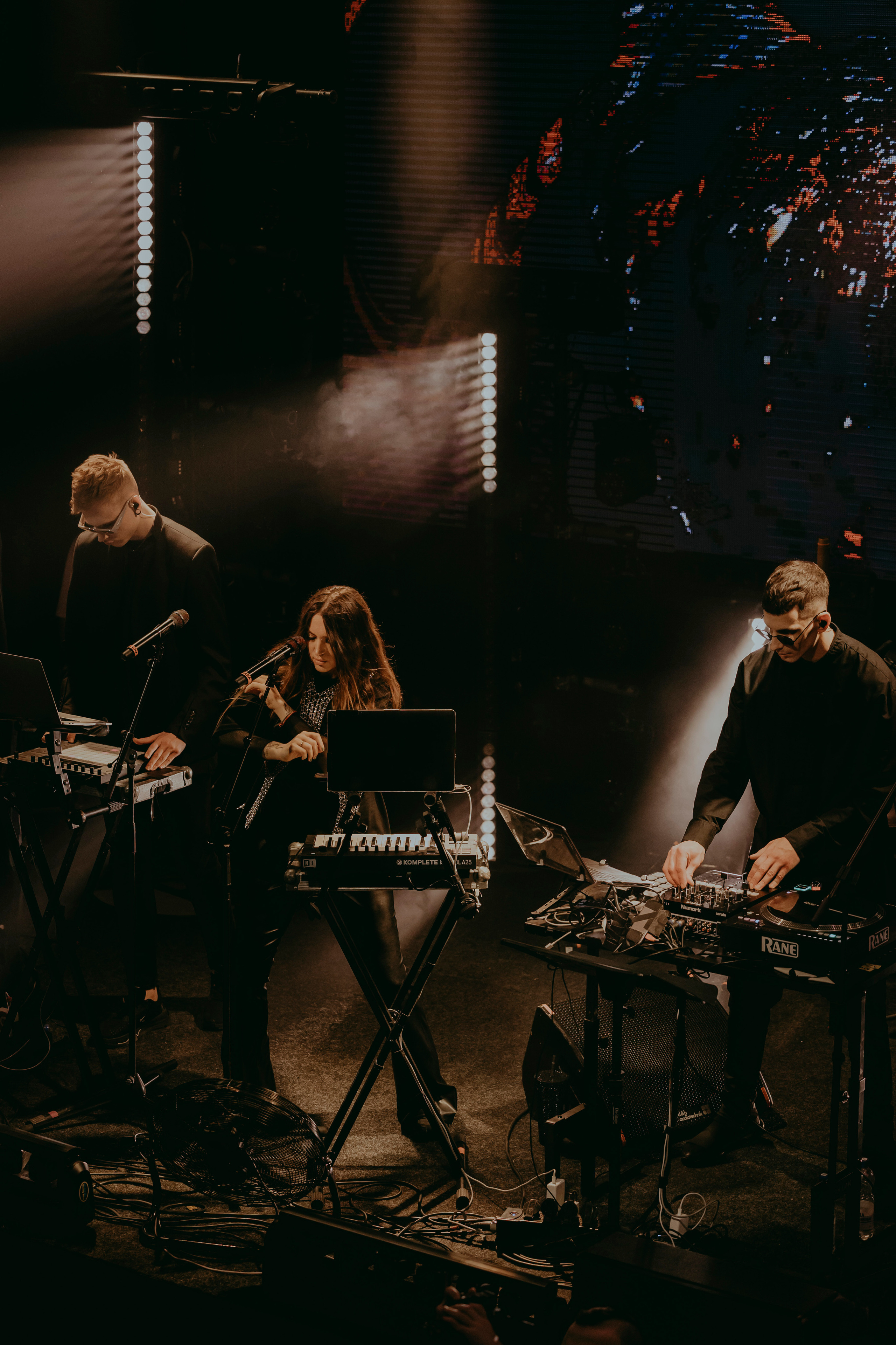 «U108» URBAN club Moscow. «Птичка на проводе»: информационный портал в Москве