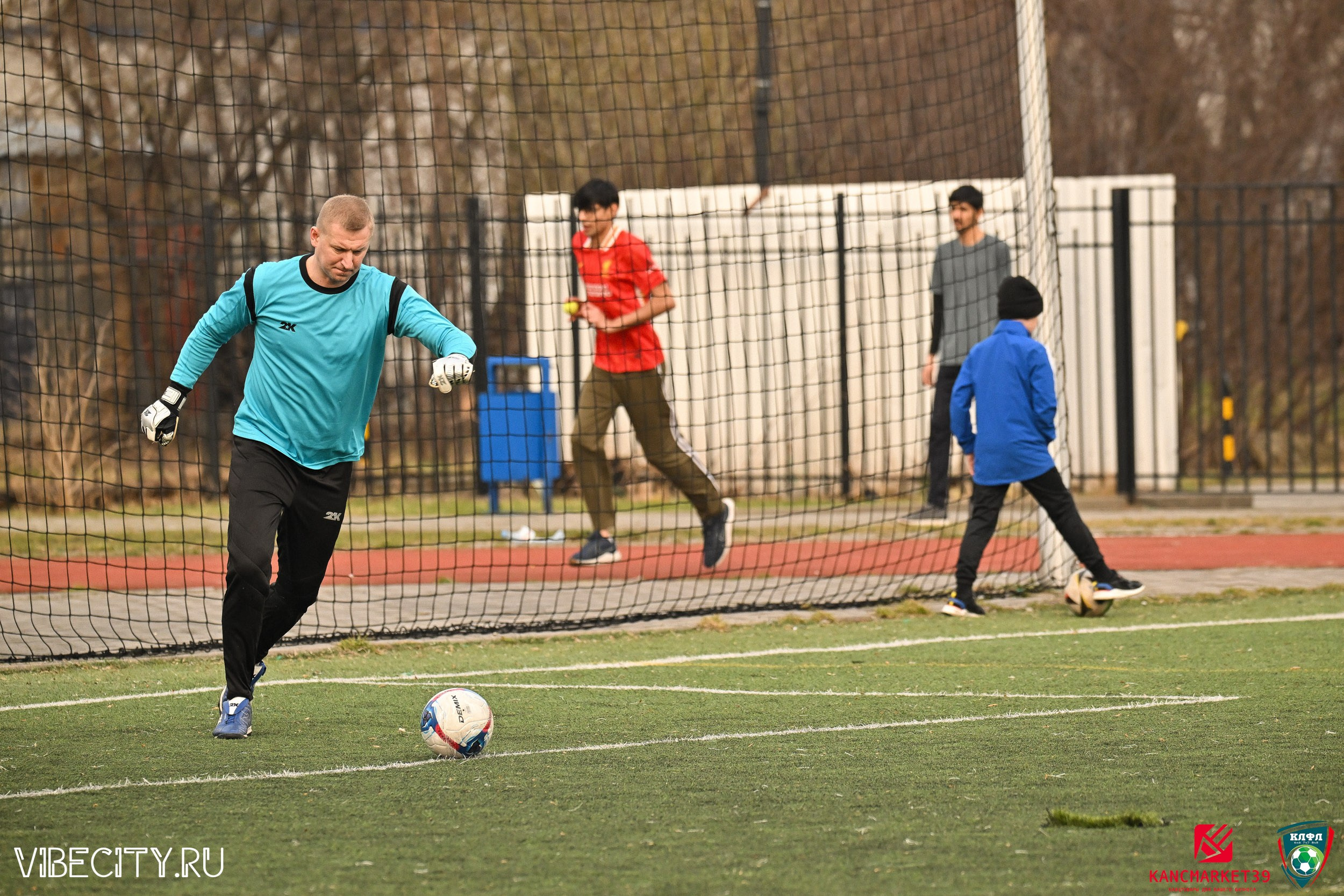 XX ЧЕМПИОНАТ КАЛИНИНГРАДСКОЙ ЛФЛ КАНЦМАРКЕТ39 сезона 2024–2025 гг. VIBECITY.RU Вайб Сити Ру Фоторепортажи Фотоотчеты Калининград