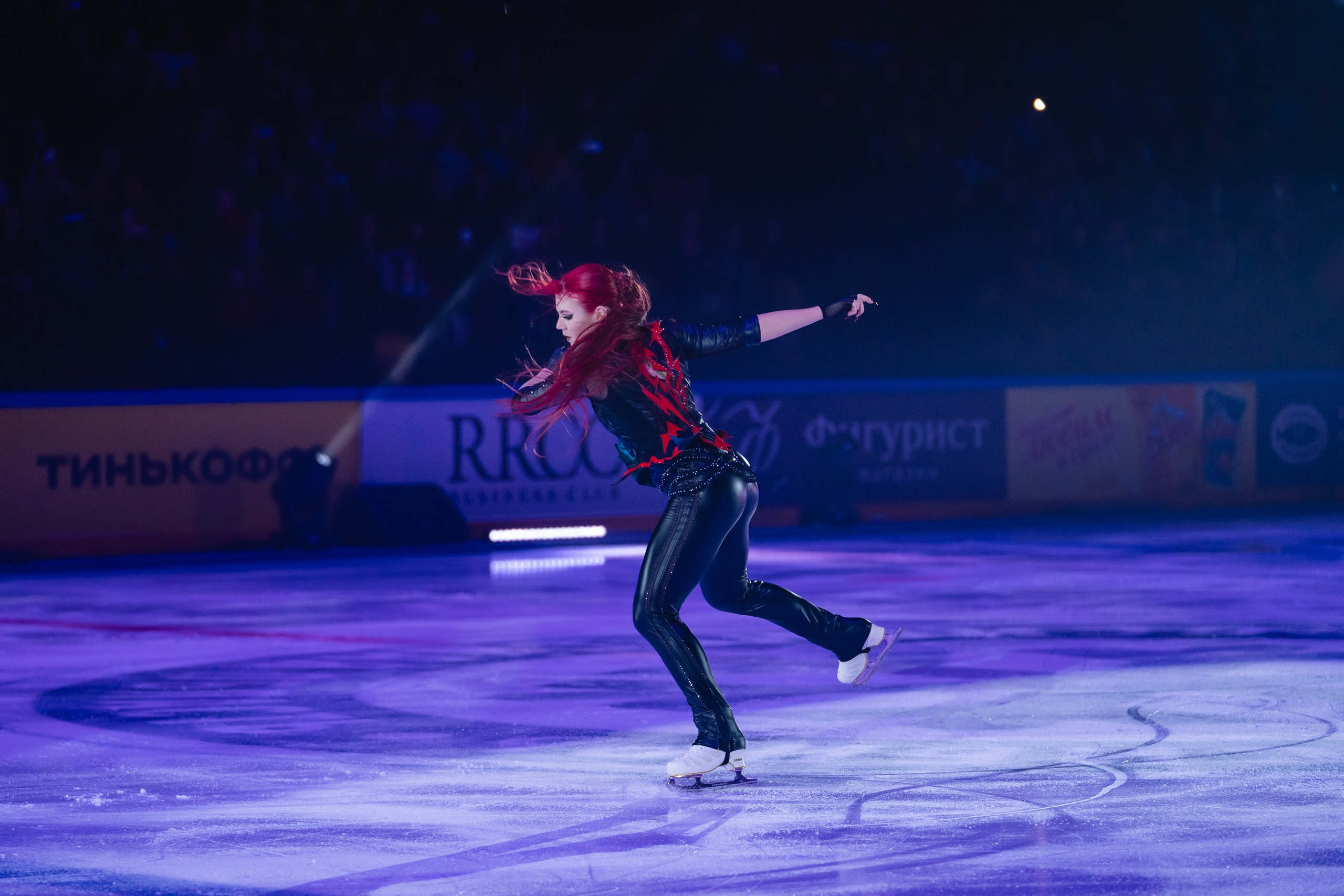 Шоу «Чемпионы на льду» в Новосибирске. Воробьева Ксения — Спортивный и танцевальный фотограф Новосибирск