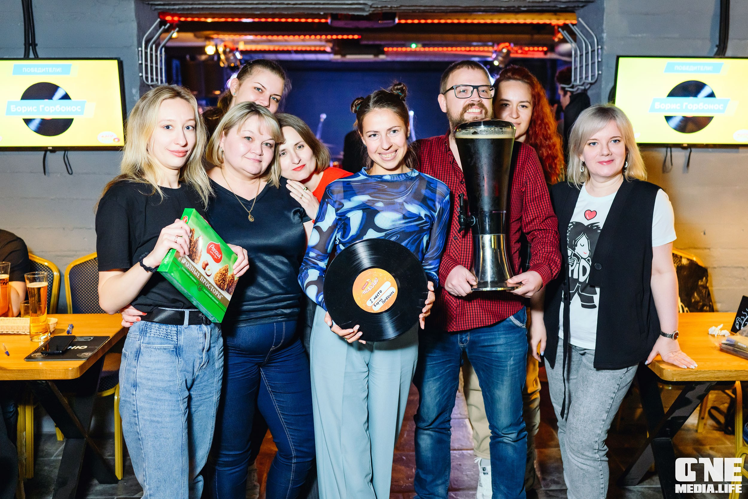 Фоторепортаж с концерта СиплаяЛяля в Dreadnought. One Media Life: фоторепортажи, фотоотчеты с мероприятий и заведений